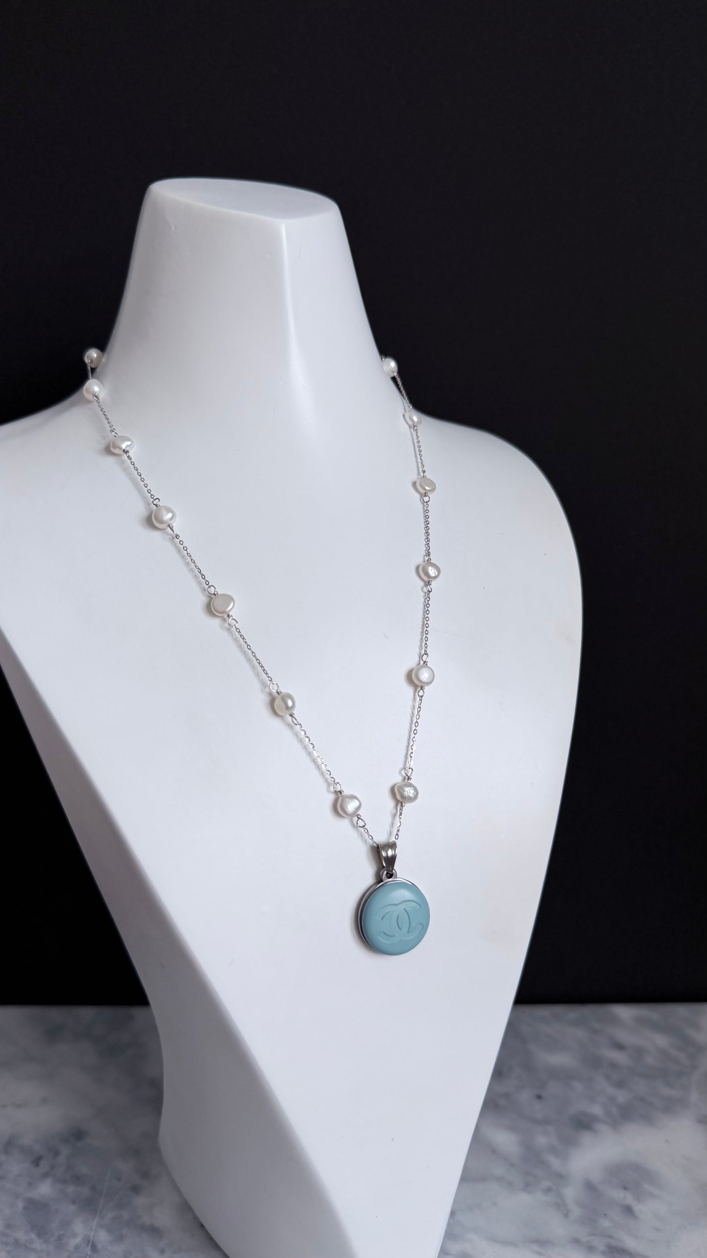 🩵 One of a kind delicate Authentic Reworked button necklace