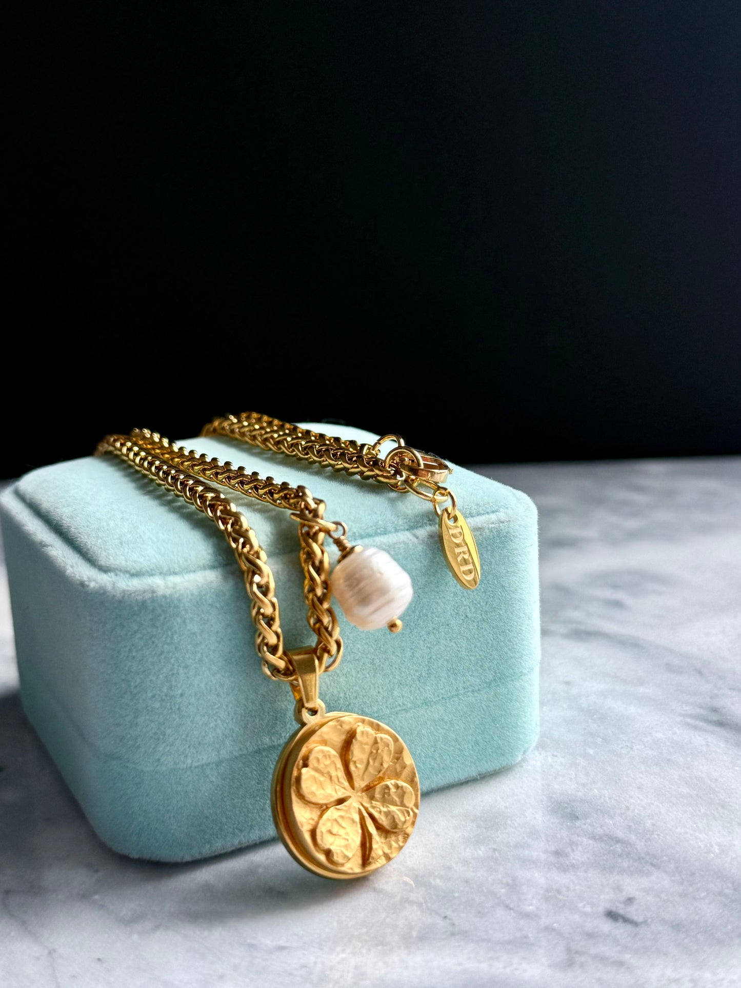 🍀 Rare gold enamel button necklace 2 out of 2 large size