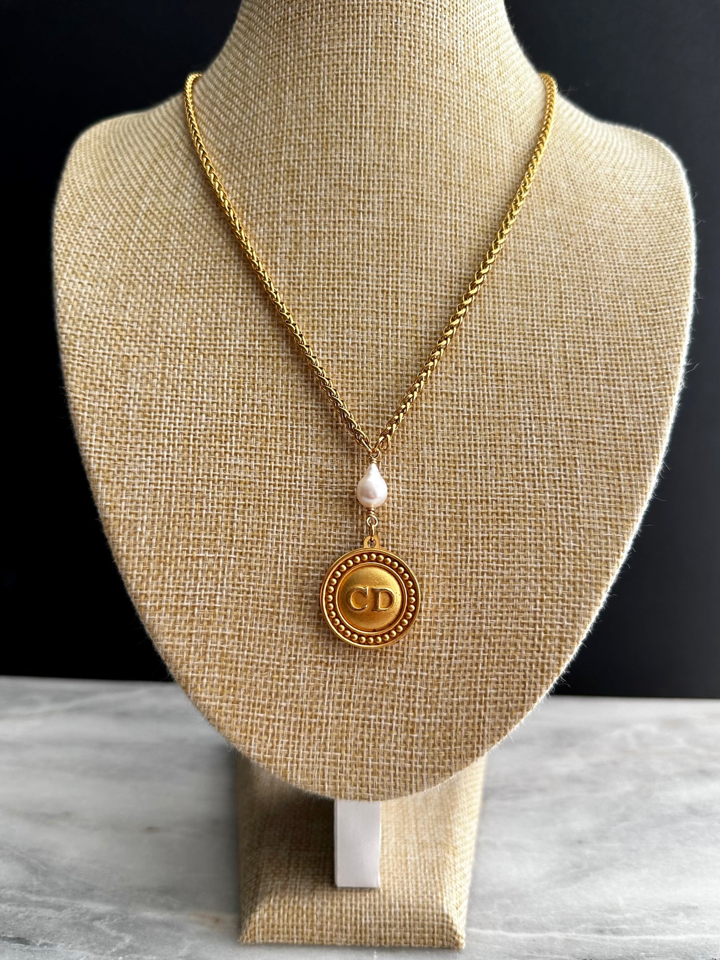 SUPER RARE Large Vintage Authentic Gold DIOR button pearl Necklace