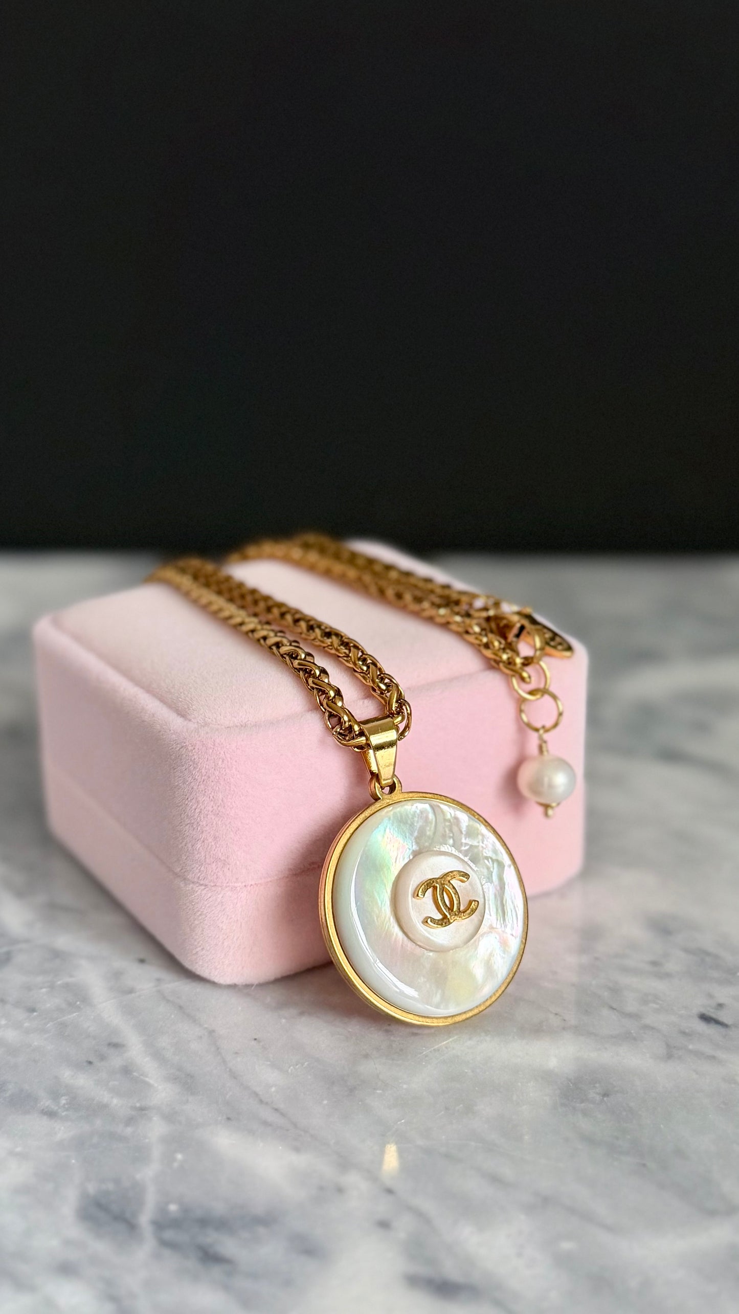SUPER RARE Large MOTHER OF PEARL and Vintage Authentic reworked Gold button Necklace
