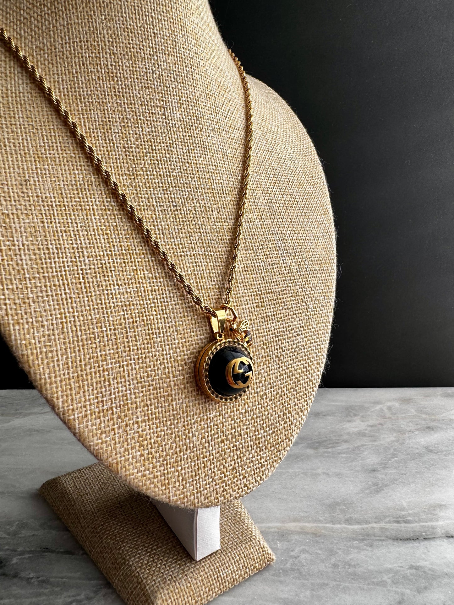 Antique Gold reworked Dark Navy Gucci necklace • high quality