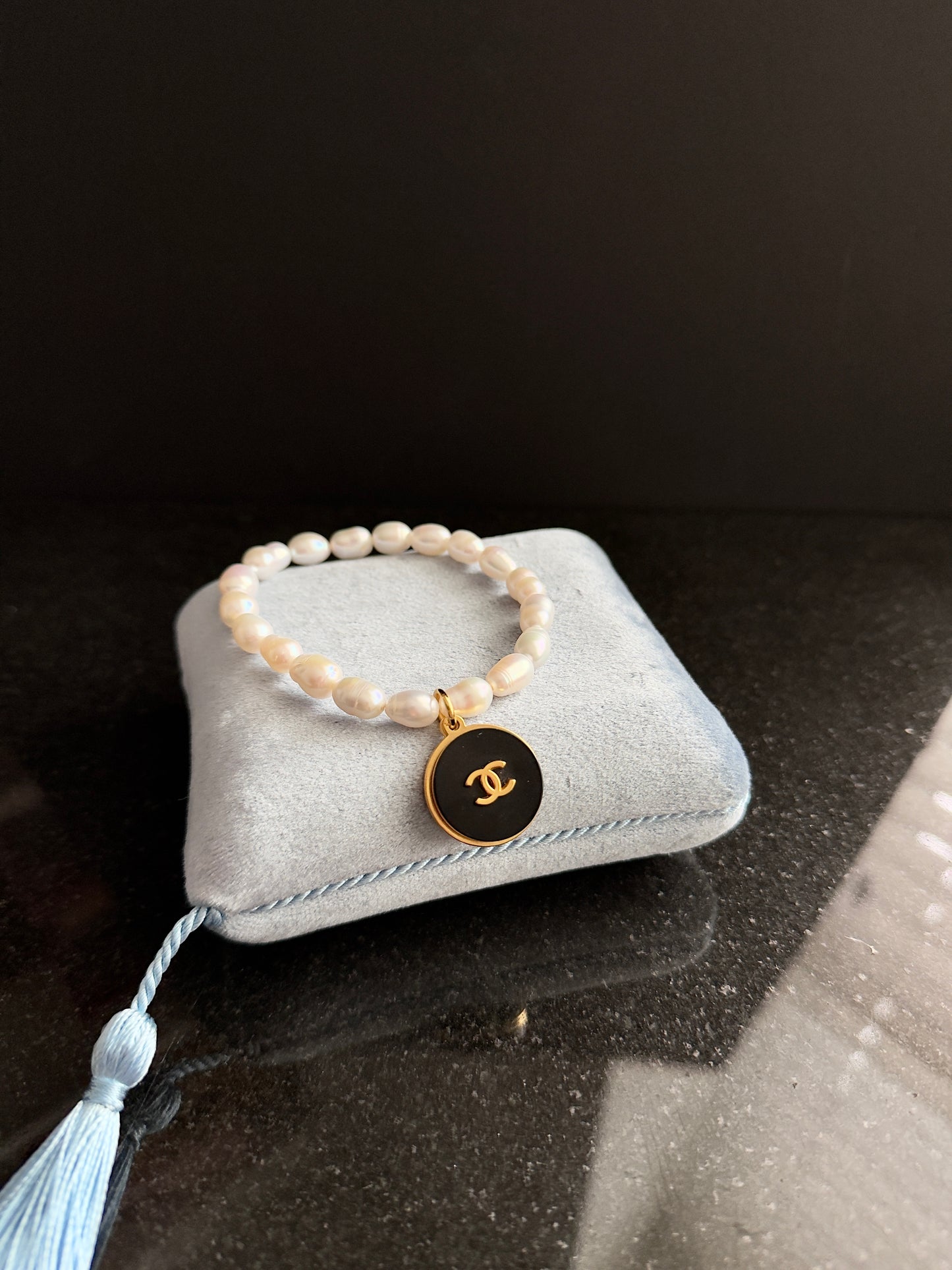 Gold pearl Authentic Reworked button bracelet pearls 🖤