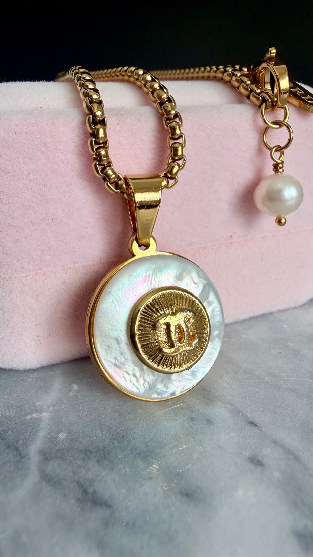 ✨ SUPER RARE MOTHER OF PEARL and Vintage Authentic reworked Gold button Necklace