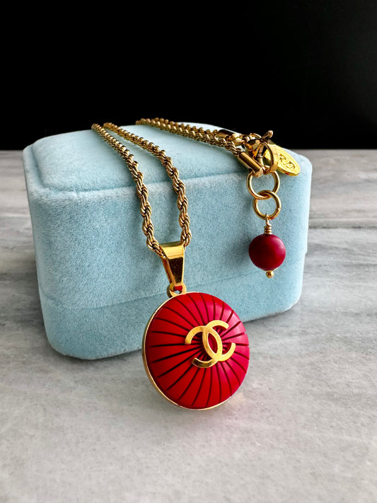 ❤️ EXTREMELY RARE reworked red button necklace