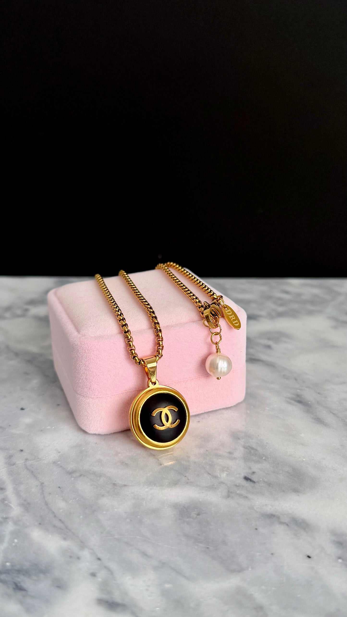 🖤 EXTREMELY RARE reworked button necklace