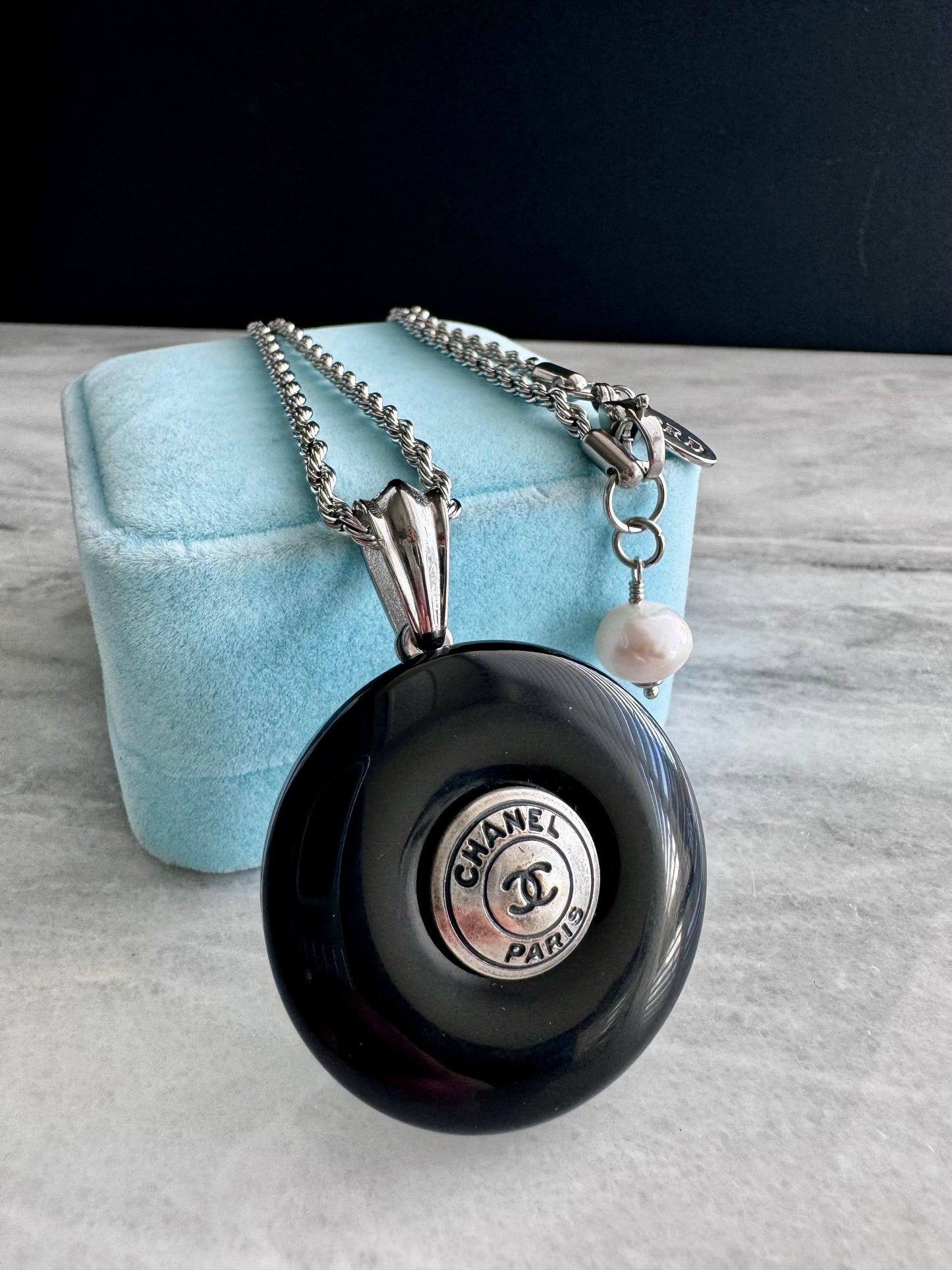 🖤 HUGE Black onyx One of a kind Authentic Reworked button necklace