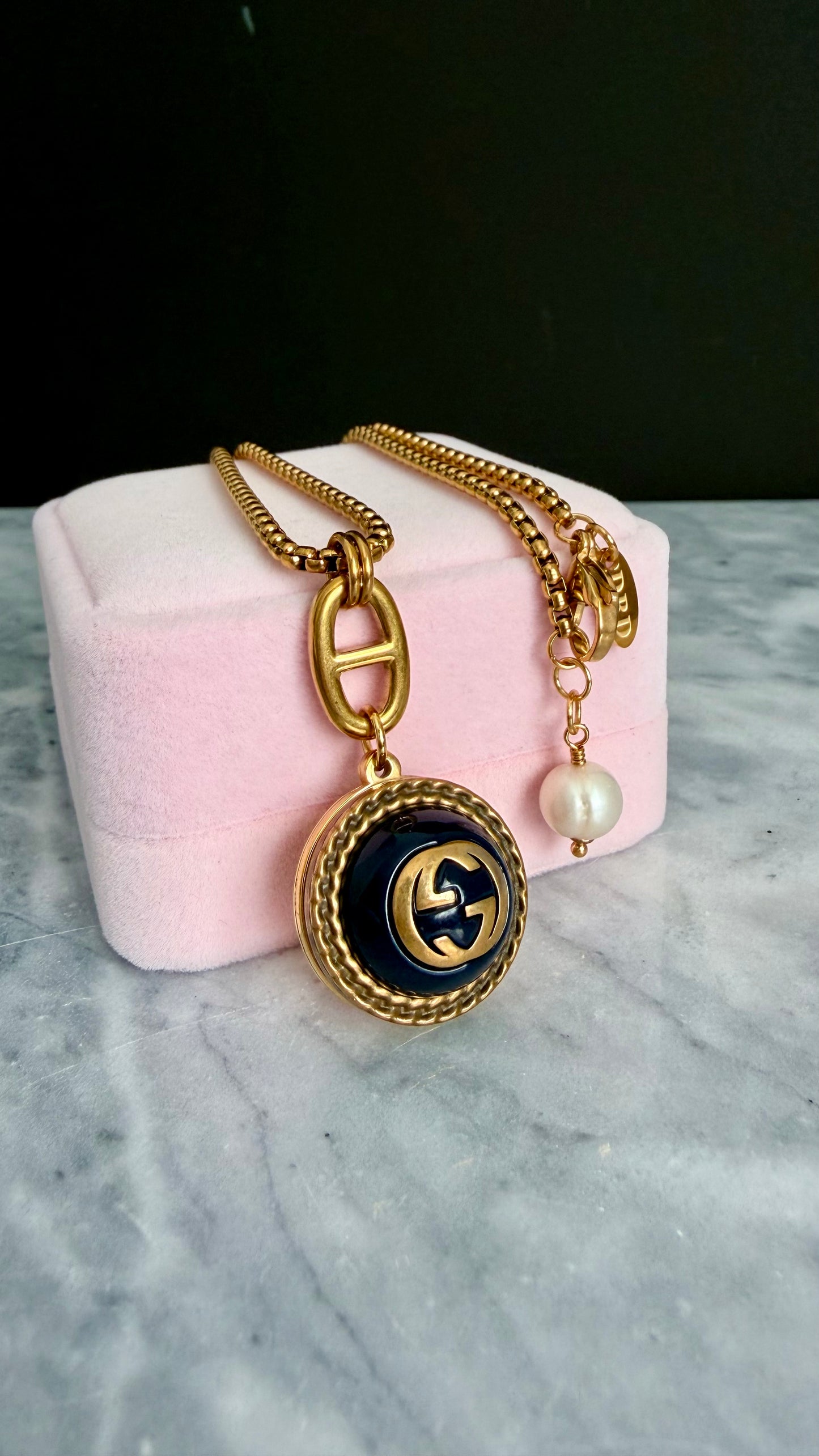 Vintage Gold Gucci charm chain necklace • extremely rare