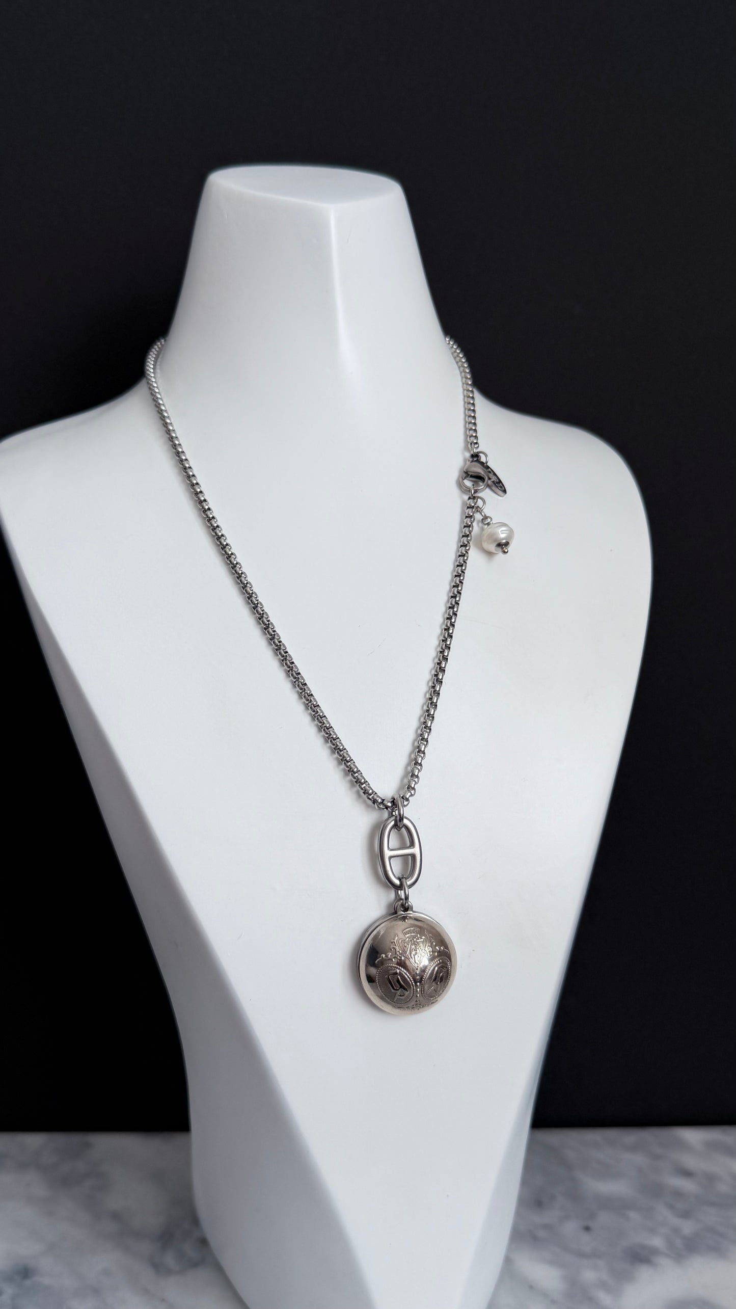 Vintage Silver Gucci charm chain necklace • high quality