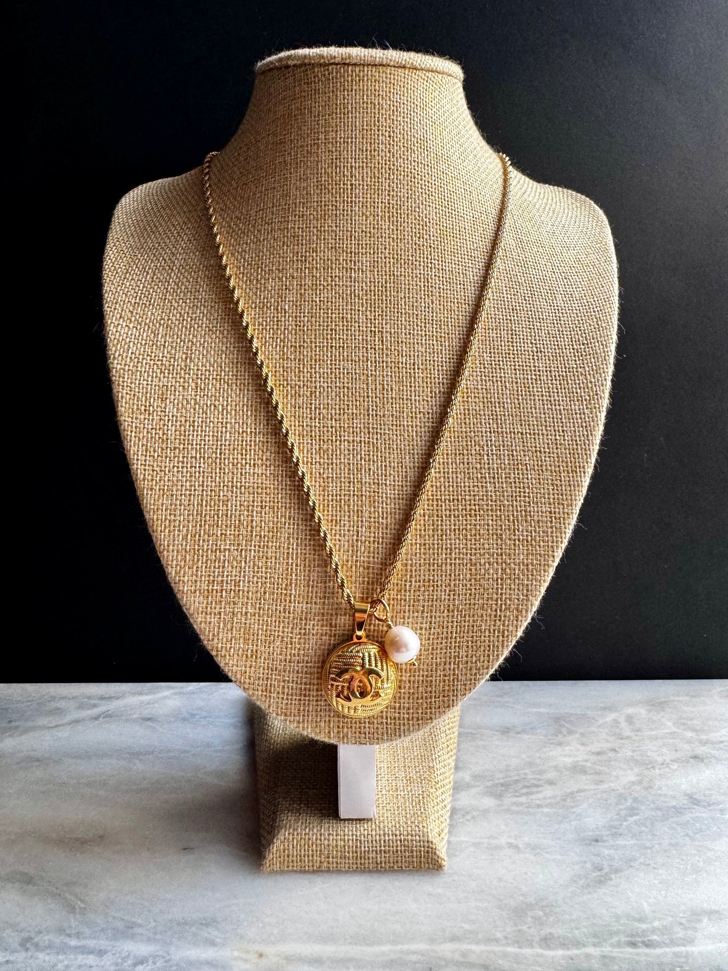 ✨ Large SUPER RARE Vintage Authentic reworked Gold button Necklace