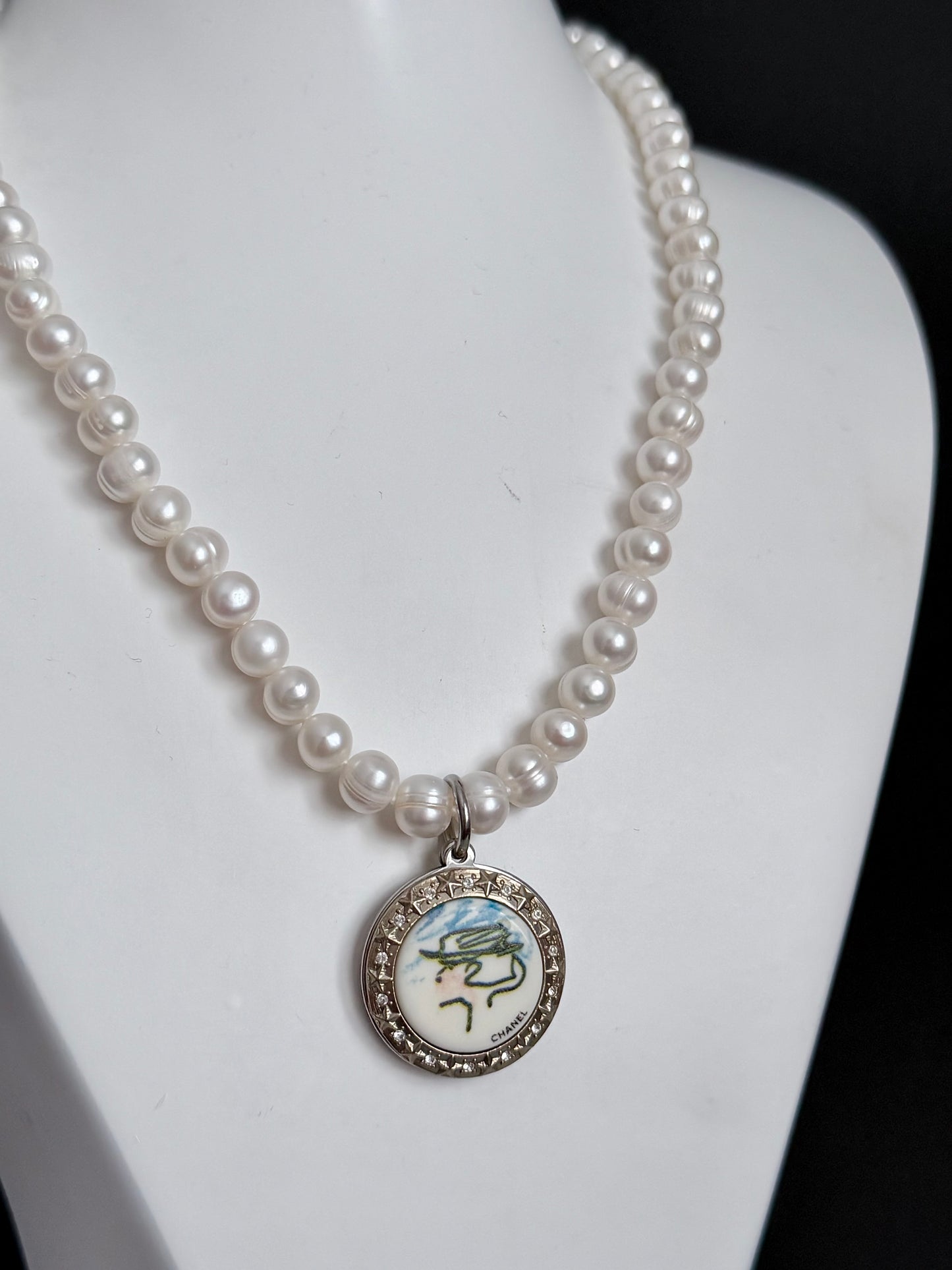 🤍 ONE OF A KIND - Authentic Button genuine pearl Necklace