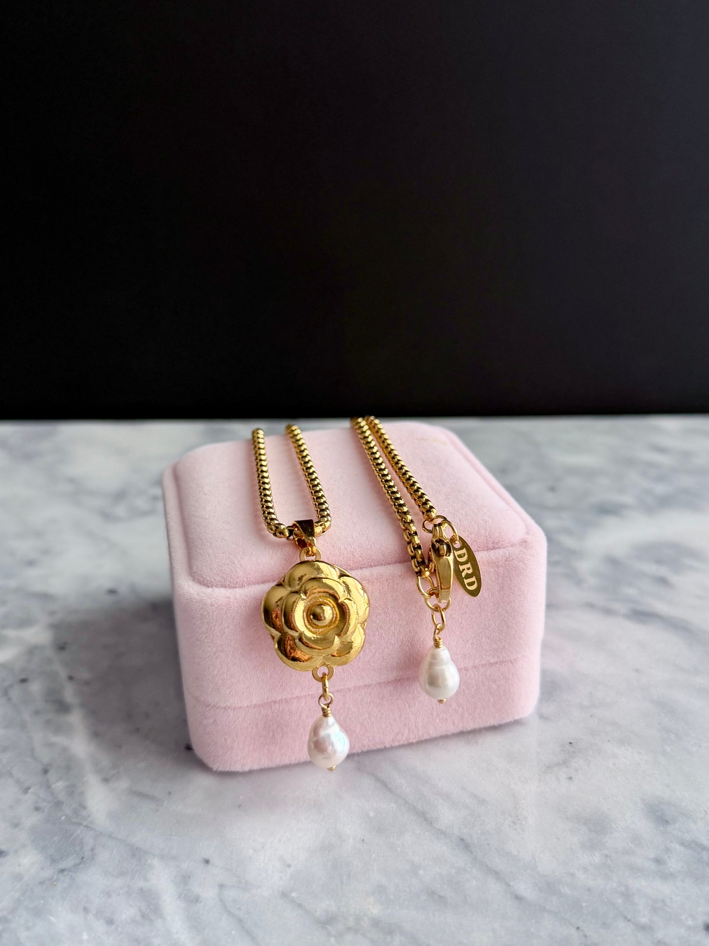 🌼 CAMELLIA 🌼 Extremely rare Vintage Authentic reworked Gold button Necklace - ONE OF A KIND