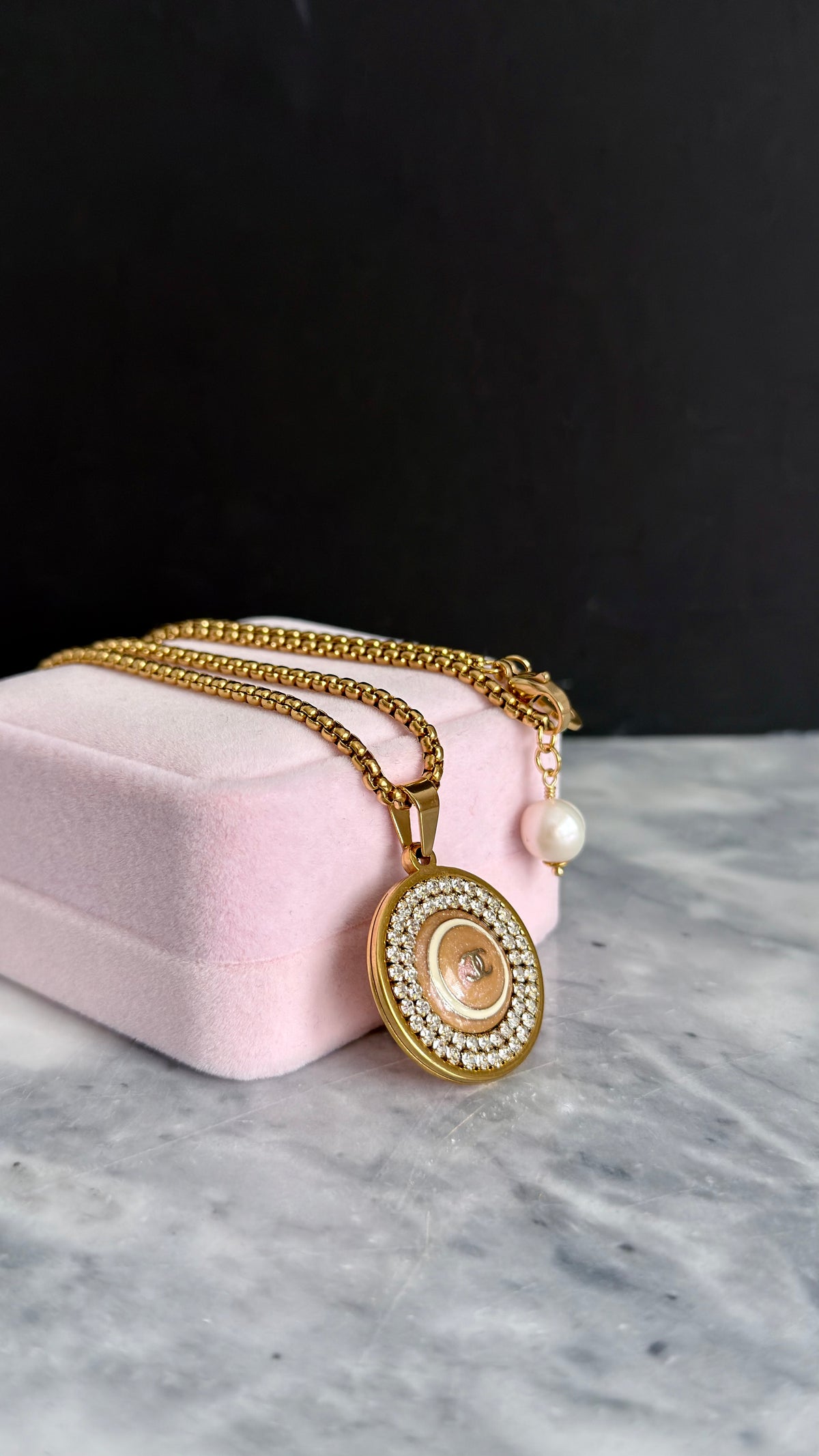 ✨ RARE Large Vintage Authentic reworked Gold button Necklace