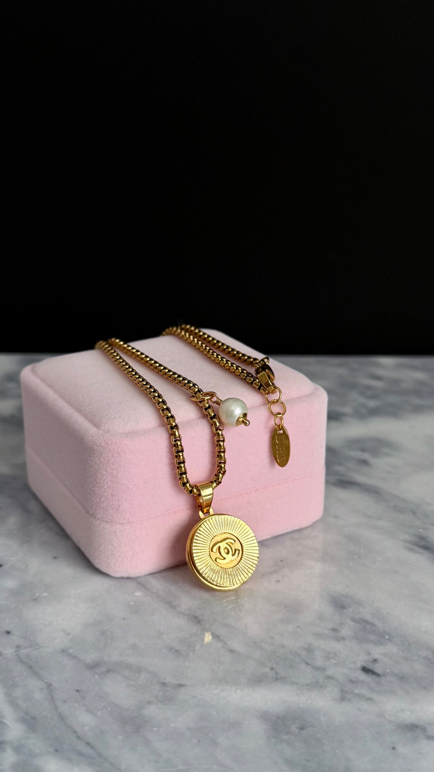 ❤️ EXTREMELY RARE reworked button necklace