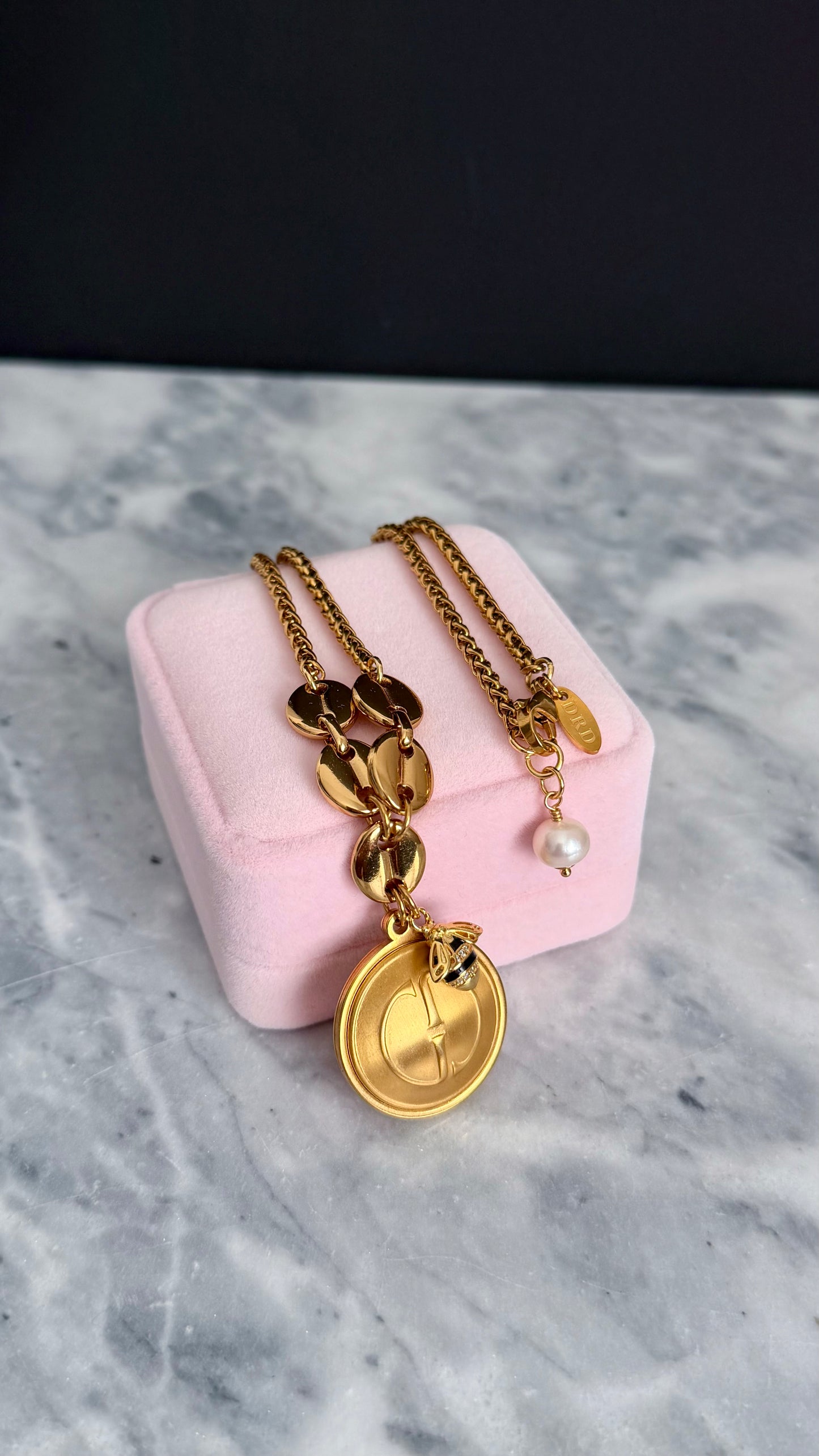 🐝 Vintage Gold Gucci charm chain necklace • high quality ✨