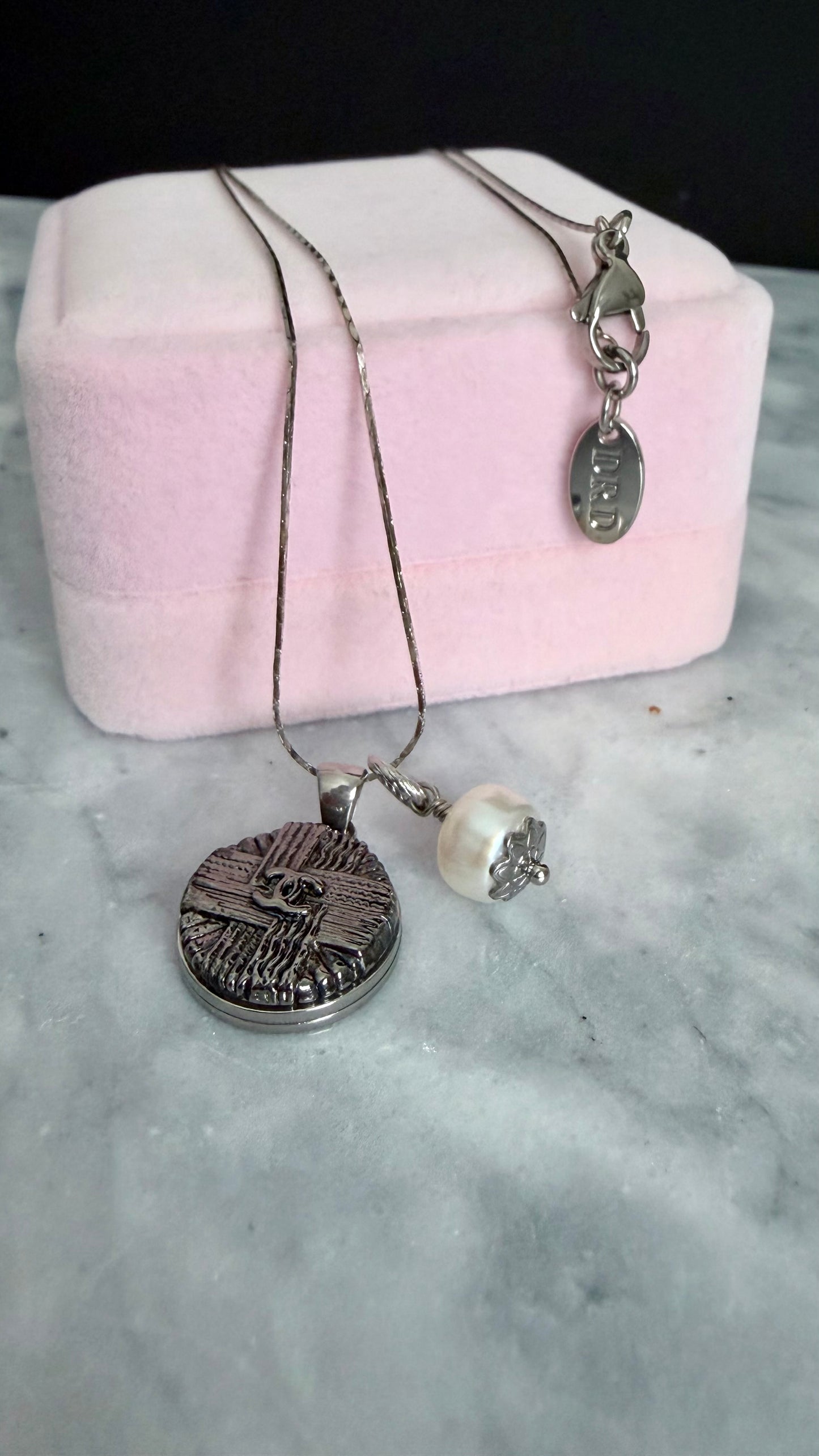🖤 Reworked Authentic sterling silver button necklace with sterling silver chain