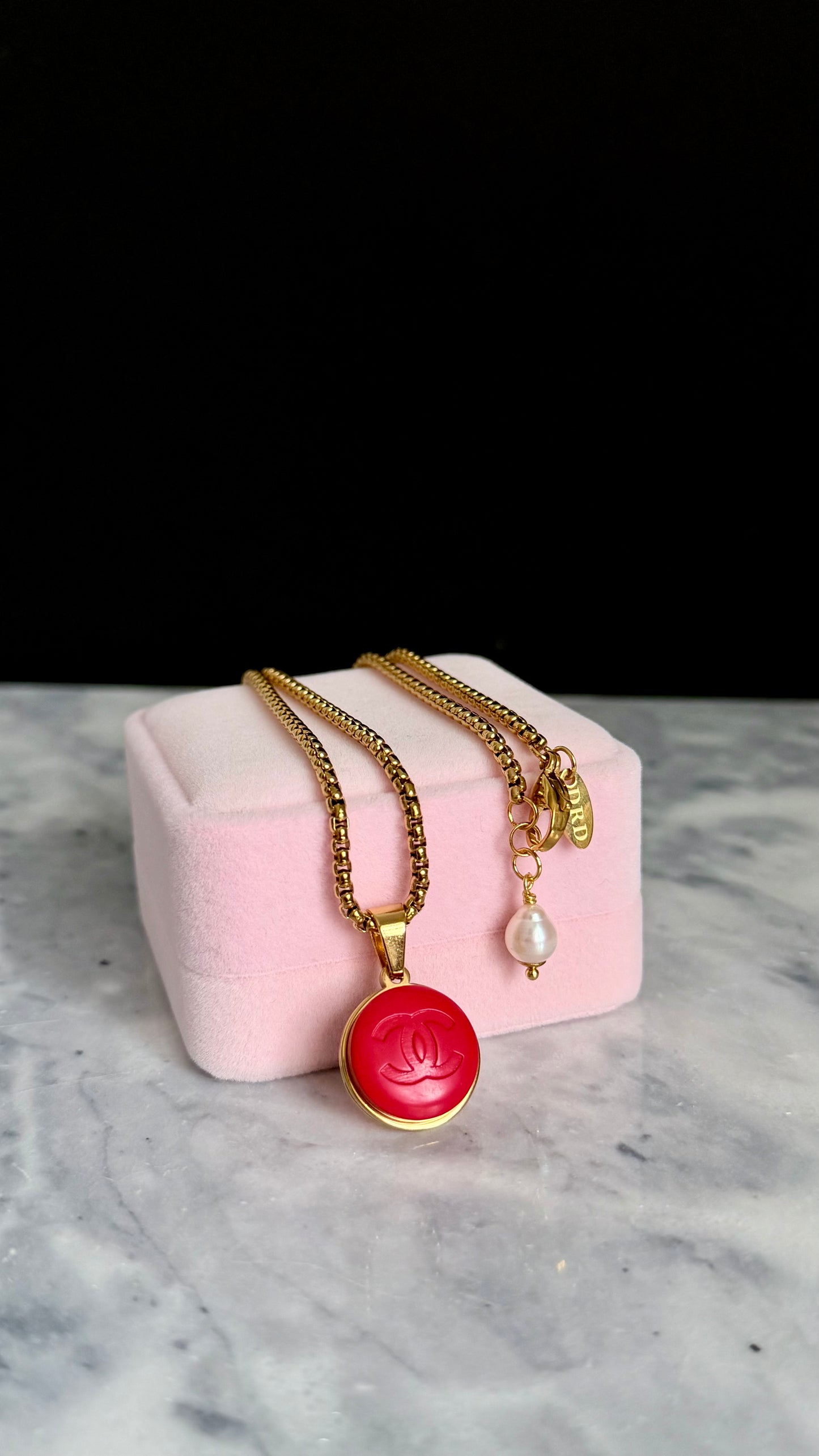 ❤️ EXTREMELY RARE reworked button necklace