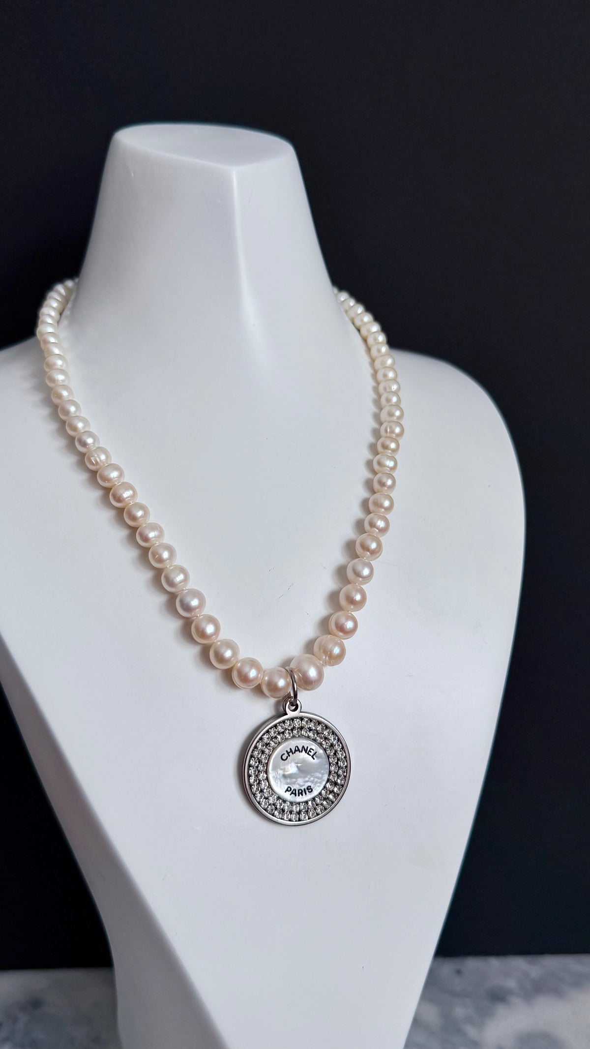🤍 ONE OF A KIND - Authentic Button genuine pearl Necklace