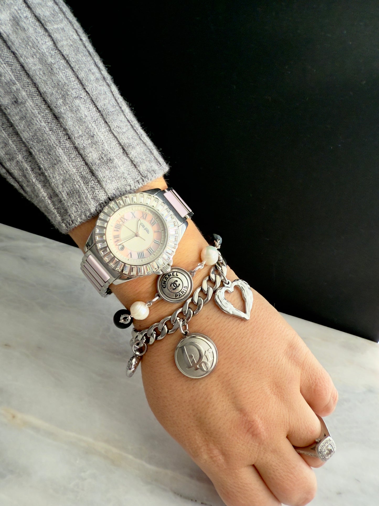 Silver small Authentic Reworked button bracelet with onyx and pearls 🖤