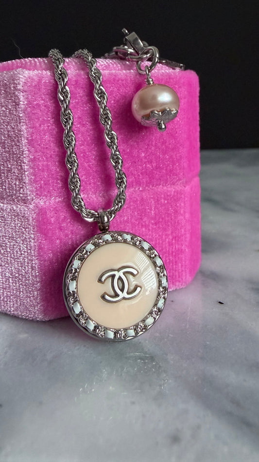 🤍 Reworked Authentic sterling silver button necklace with sterling silver chain