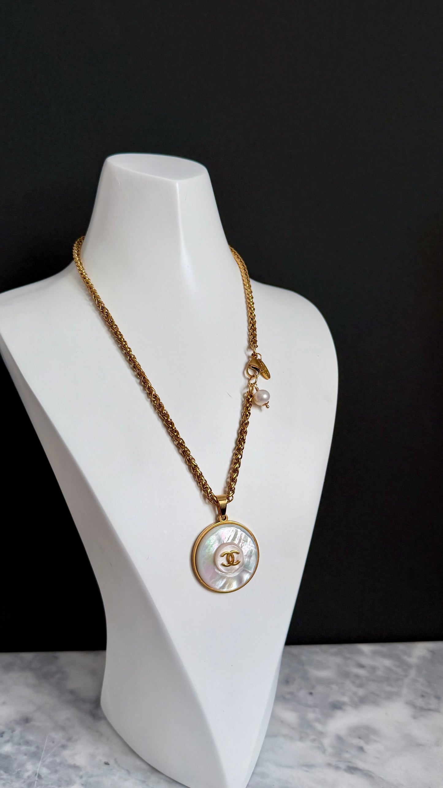 SUPER RARE Large MOTHER OF PEARL and Vintage Authentic reworked Gold button Necklace