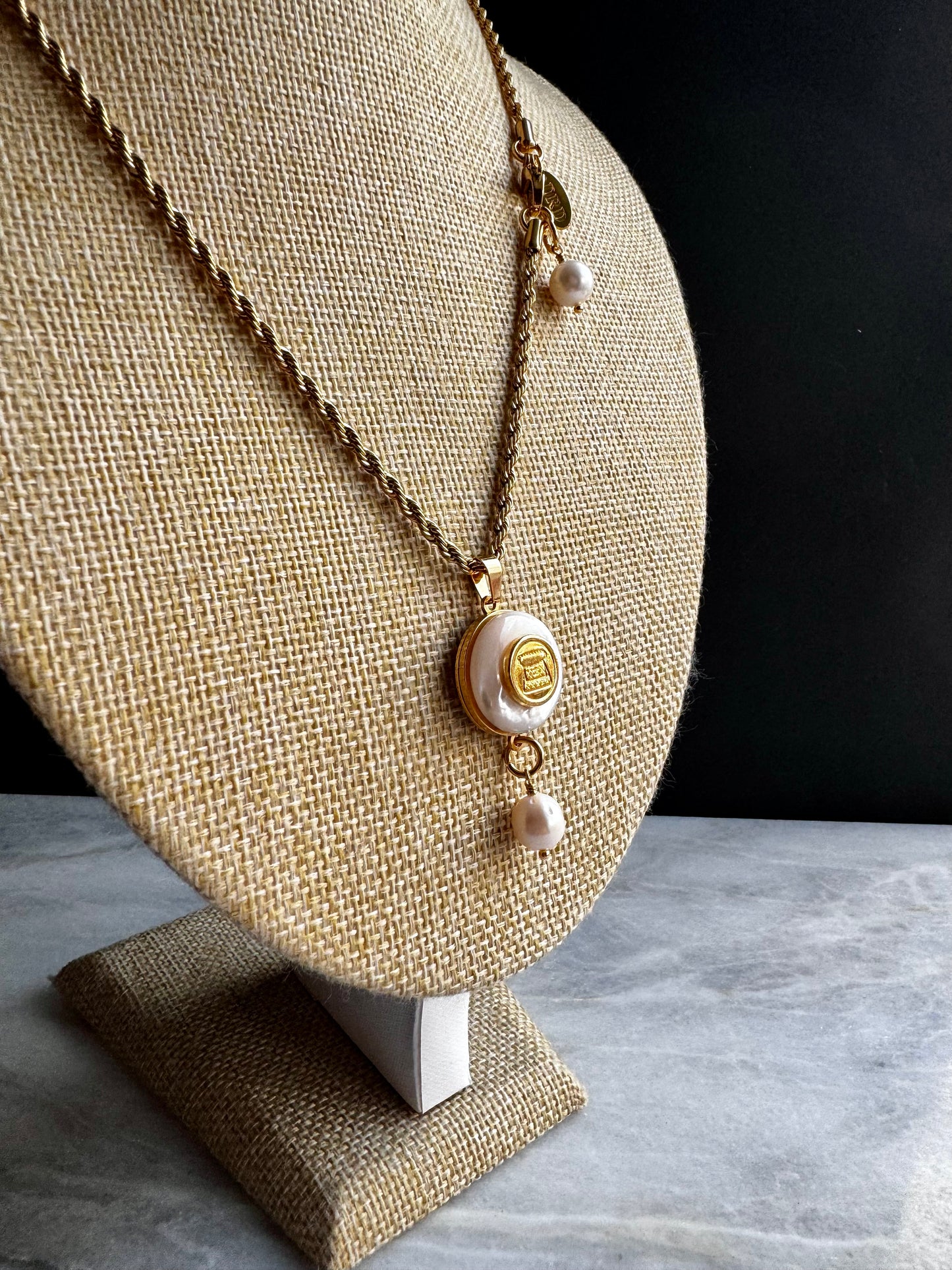 SUPER RARE Large MOTHER OF PEARL and Vintage Authentic reworked Gold button Necklace