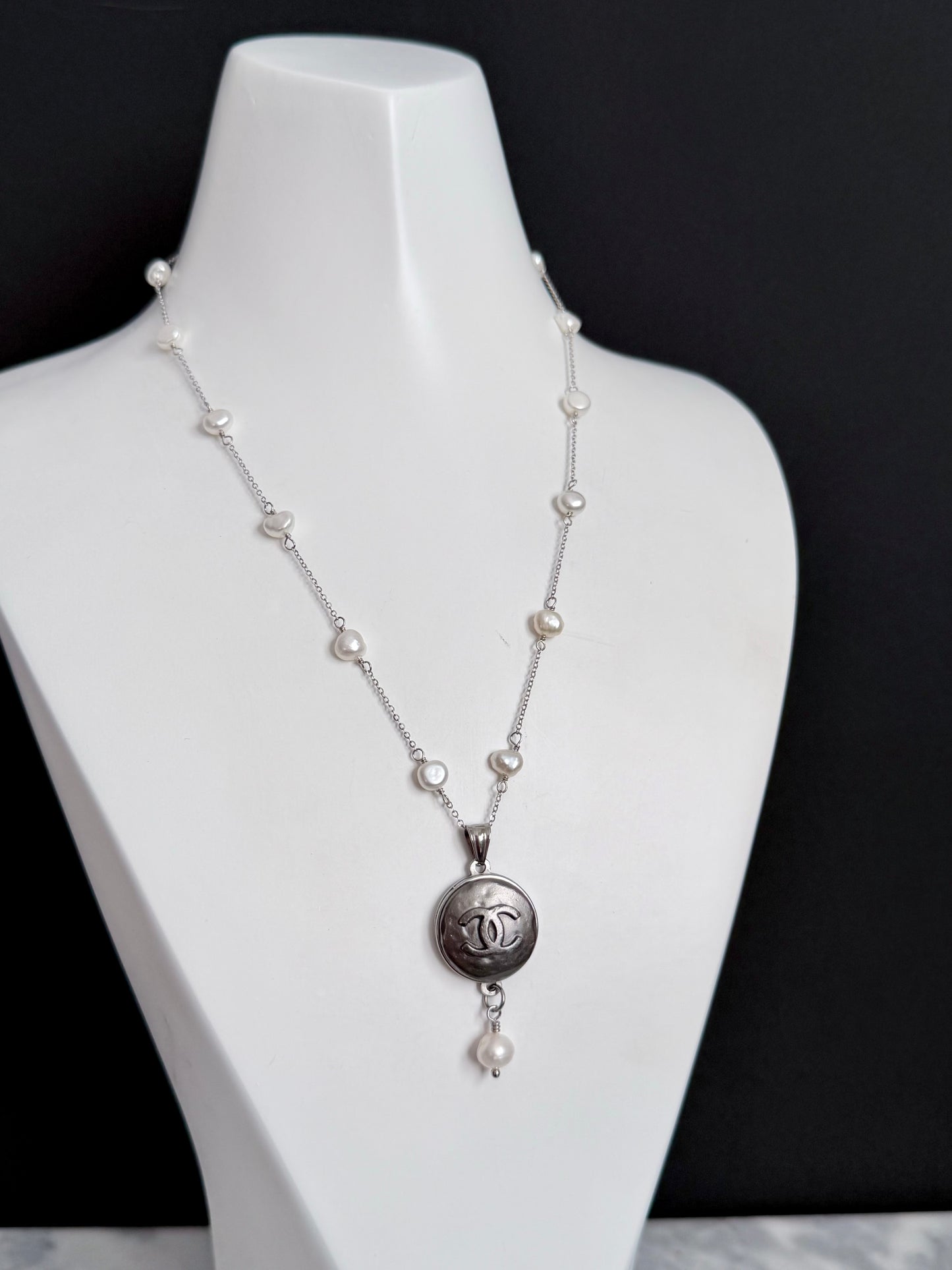 🖤 One of a kind delicate Authentic Reworked button necklace