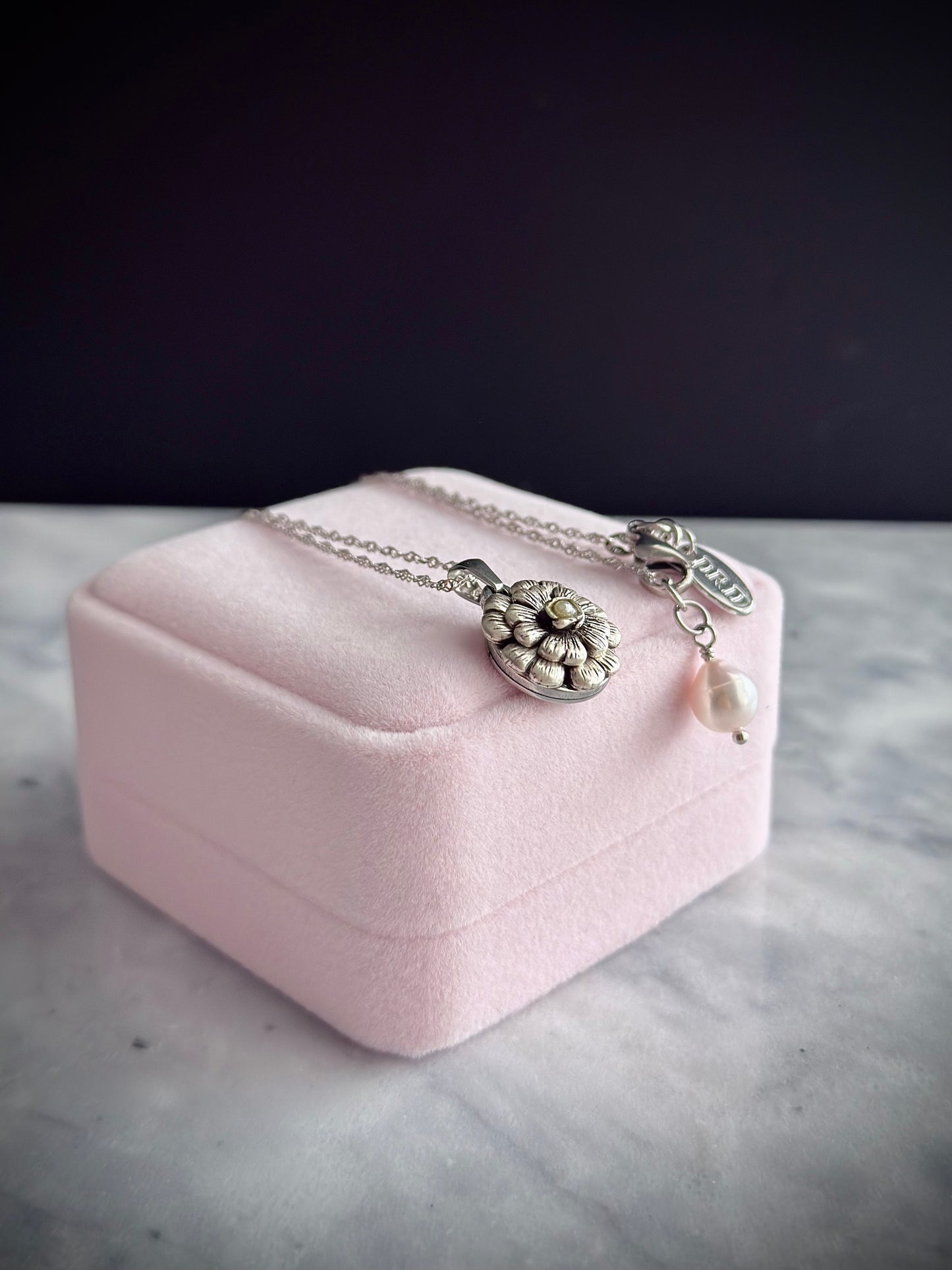 🌼 CAMELLIA 🌼 Extremely rare Vintage Authentic reworked silver SMALL button Necklace - ONE OF A KIND