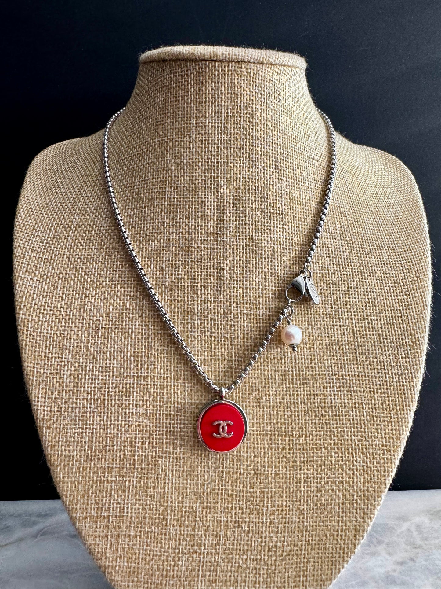 ❤️ EXTREMELY RARE reworked red button necklace