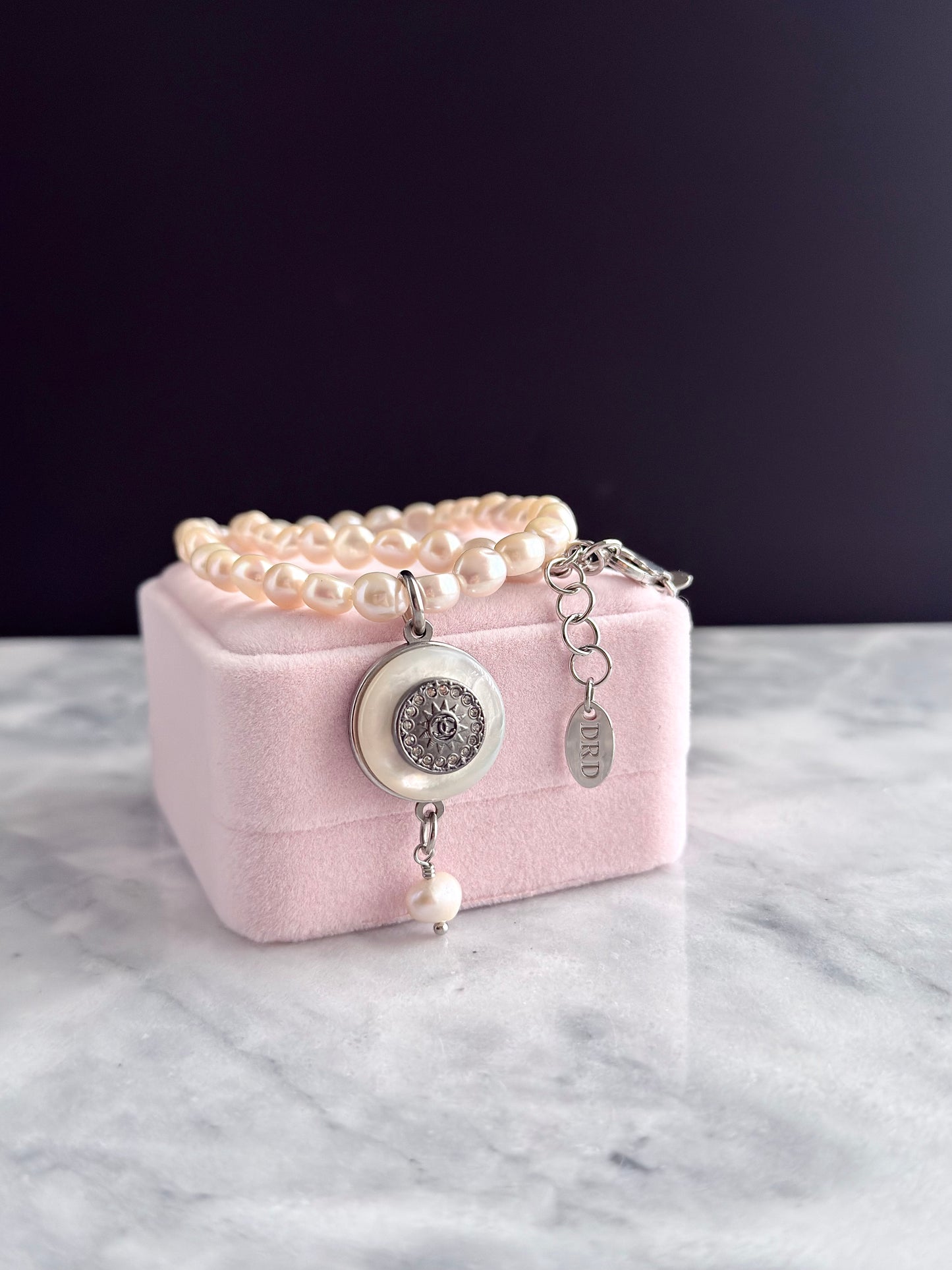 🤍 ONE OF A KIND - Authentic Button genuine pearl Necklace