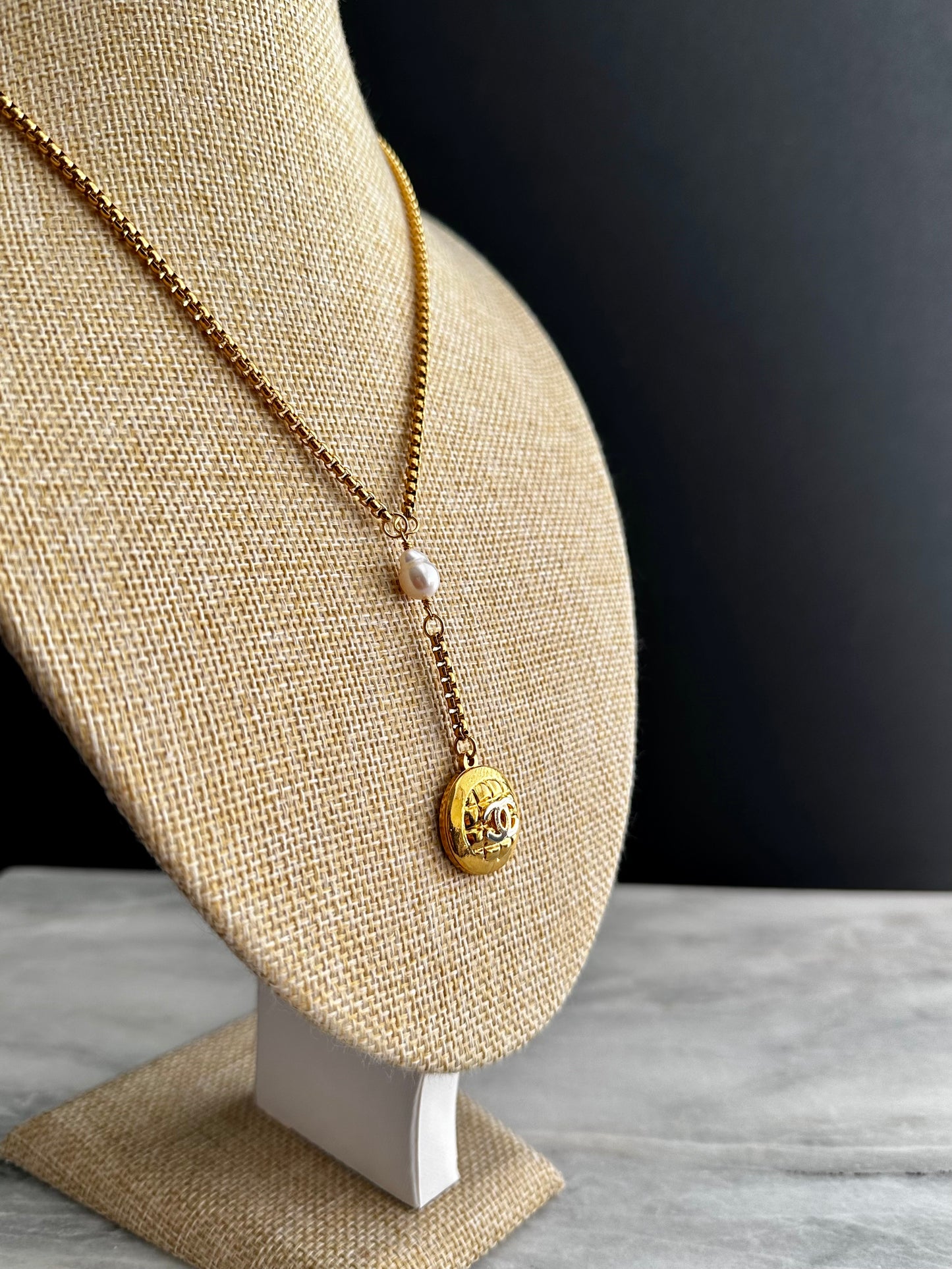 Super rare Vintage Authentic reworked Gold button Y-Lariat Necklace