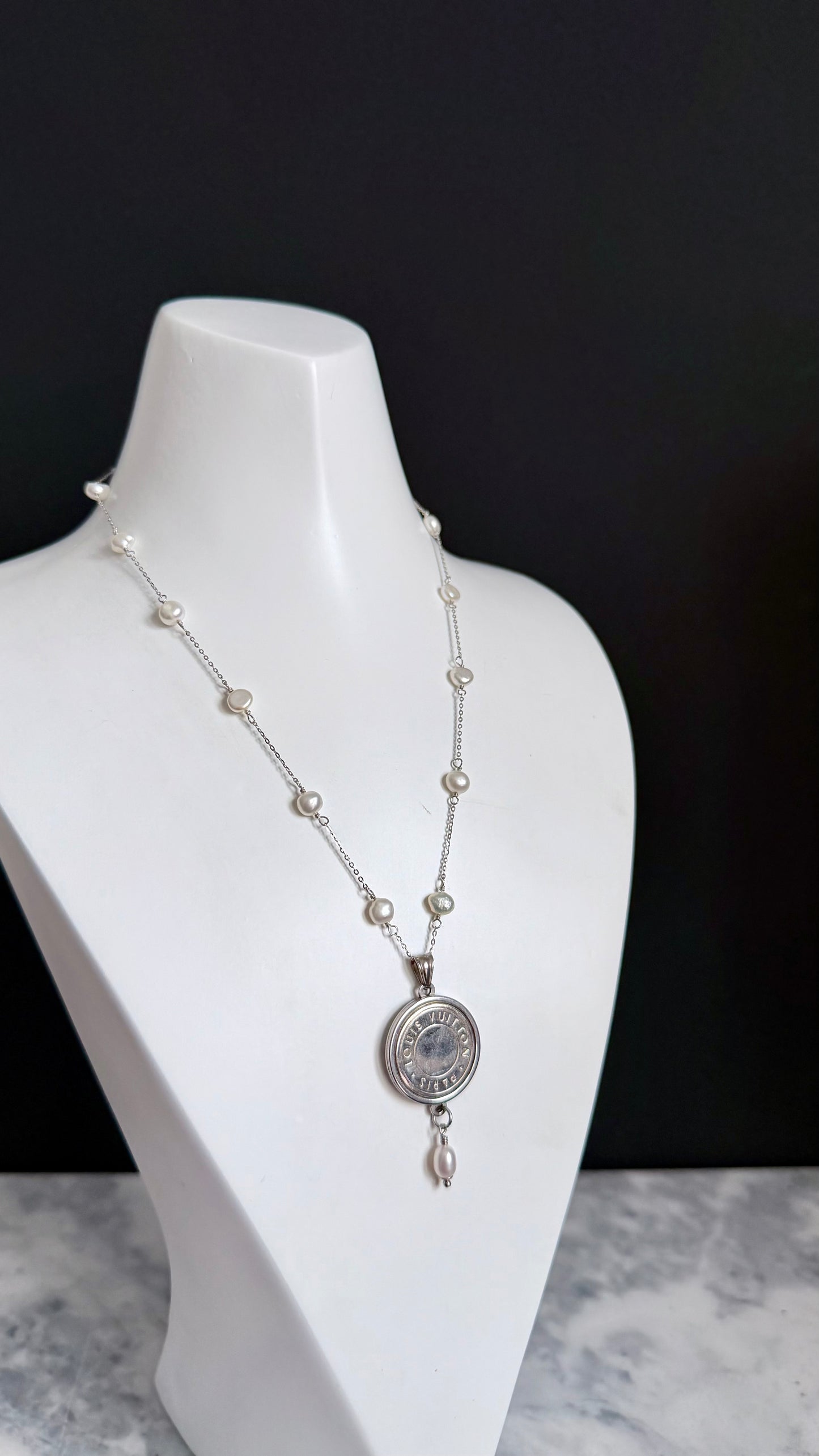 🖤 One of a kind delicate Authentic Reworked button necklace