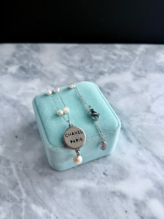 🤍 One of a kind Authentic Reworked button pearl necklace