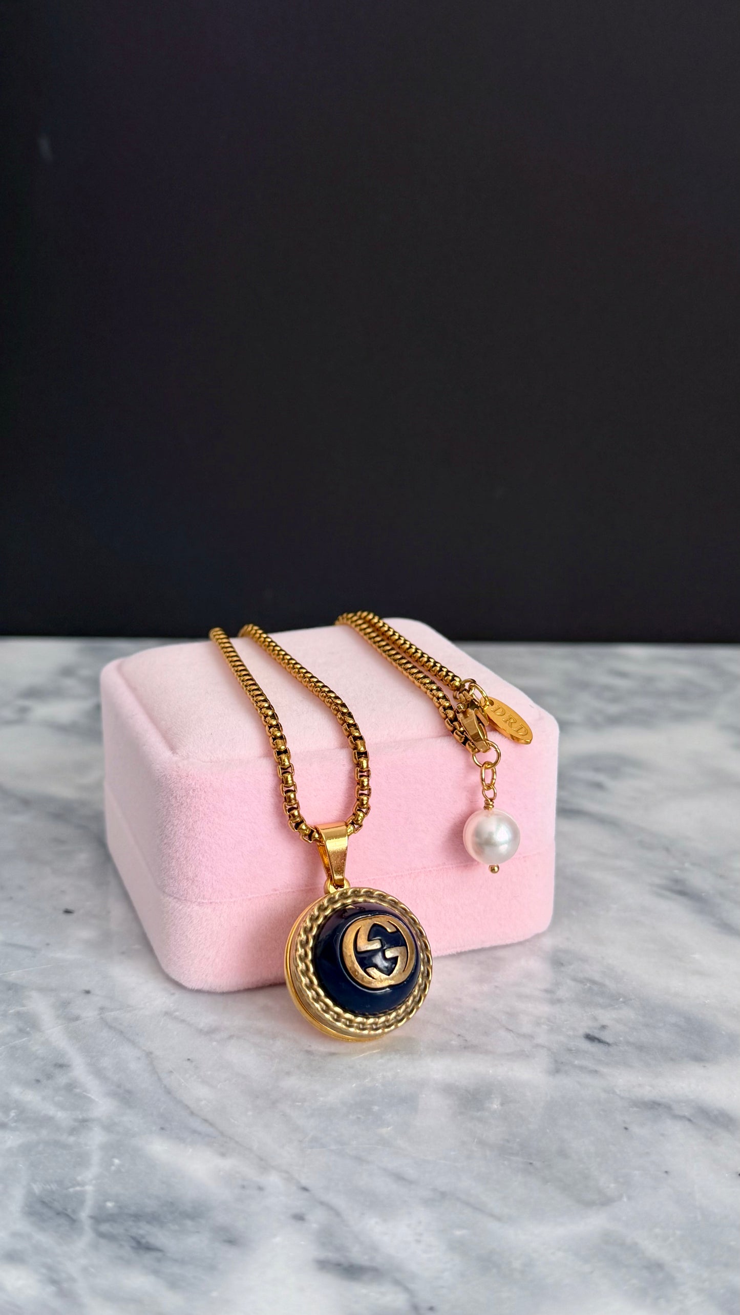 Vintage Gold Gucci charm chain necklace • high quality