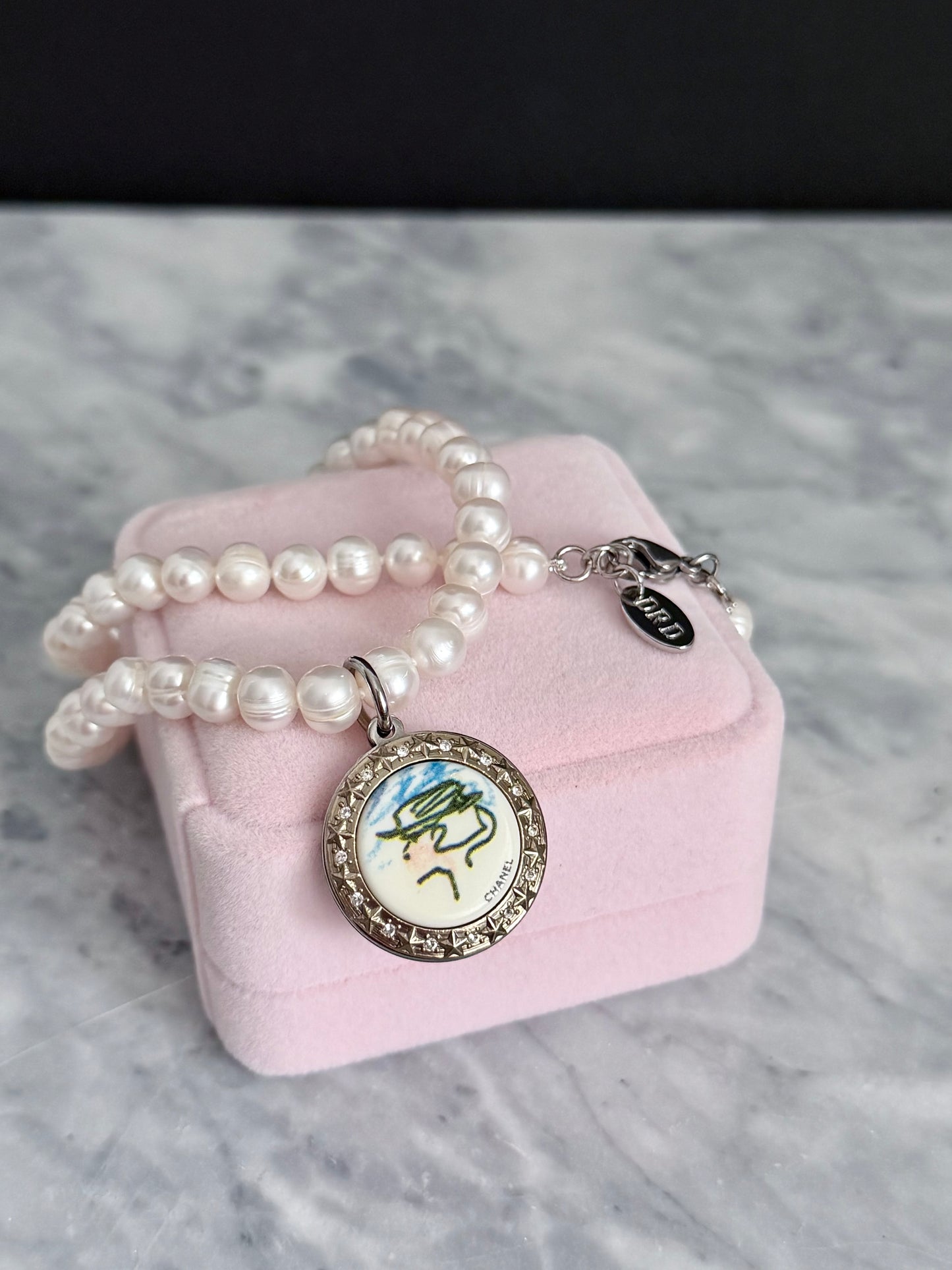 🤍 ONE OF A KIND - Authentic Button genuine pearl Necklace