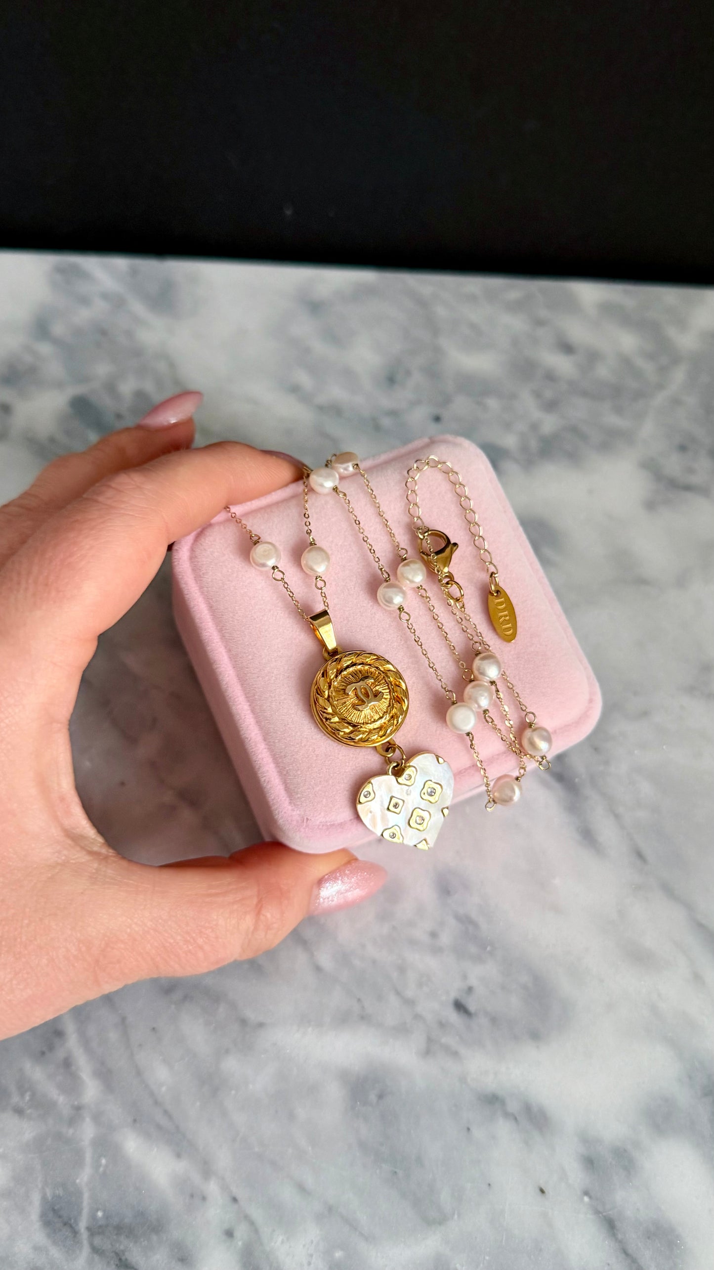 🤍 One of a kind delicate Authentic Reworked button necklace