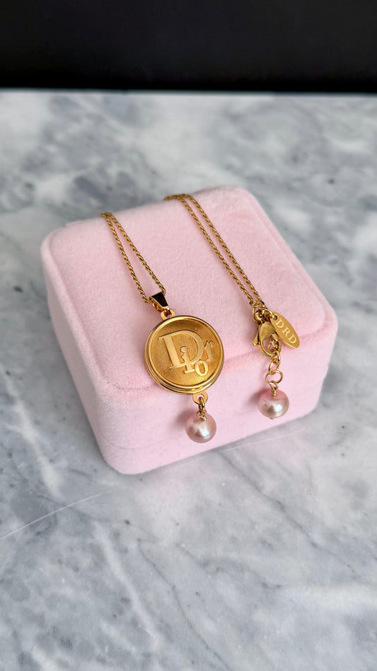 ✨RARE Vintage Authentic DIOR button Necklace