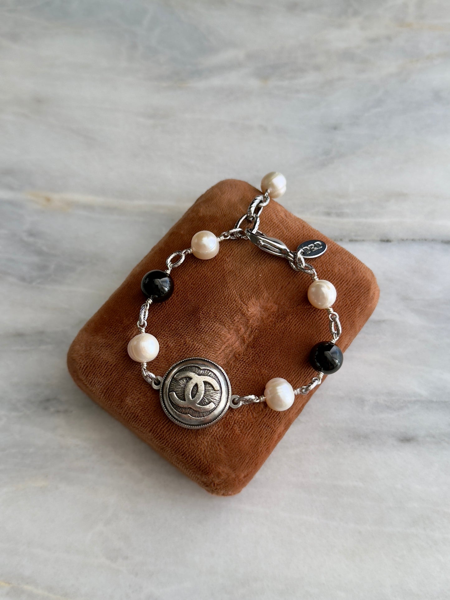 Silver large Authentic Reworked button bracelet with onyx and pearls 🖤