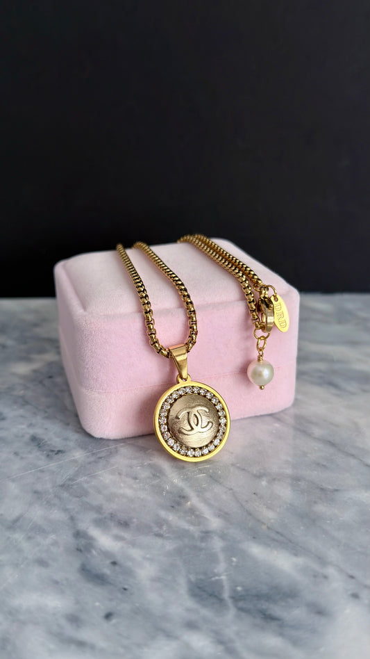✨ RARE Authentic reworked Gold button Necklace