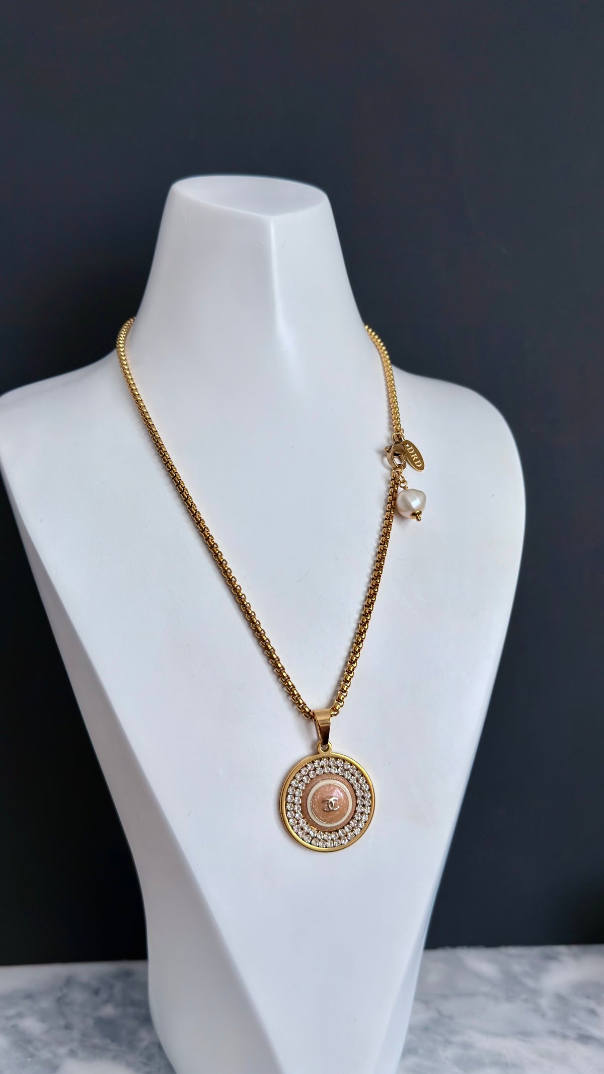 ✨ RARE Large Vintage Authentic reworked Gold button Necklace