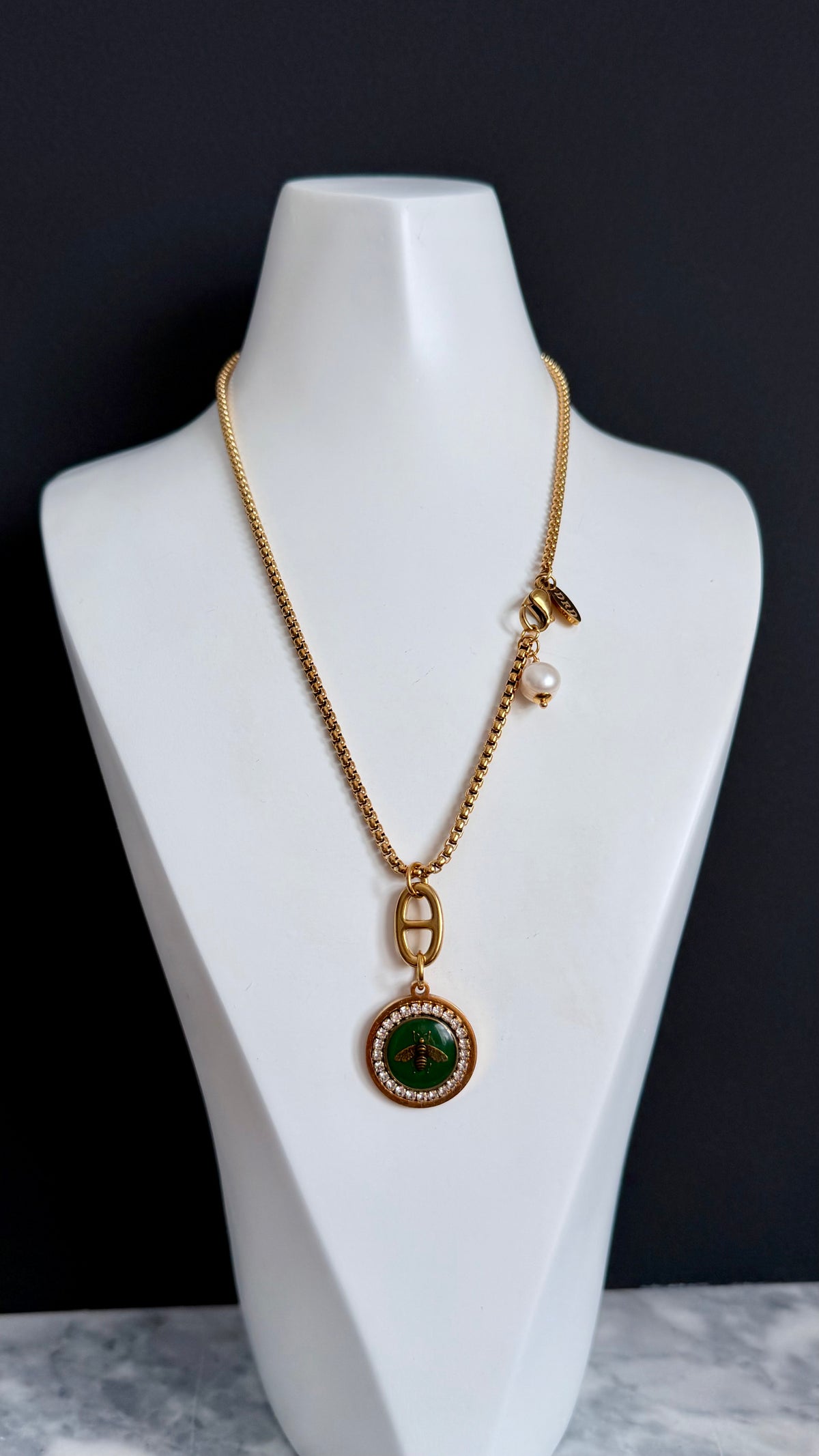 ✨🐝💚 Vintage Gold Gucci charm chain necklace • extremely rare ✨