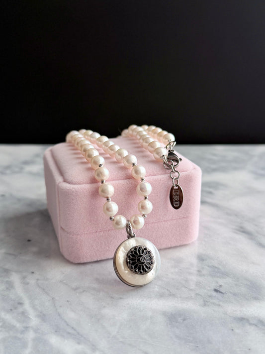 🤍 ONE OF A KIND - Authentic Button genuine pearl Necklace