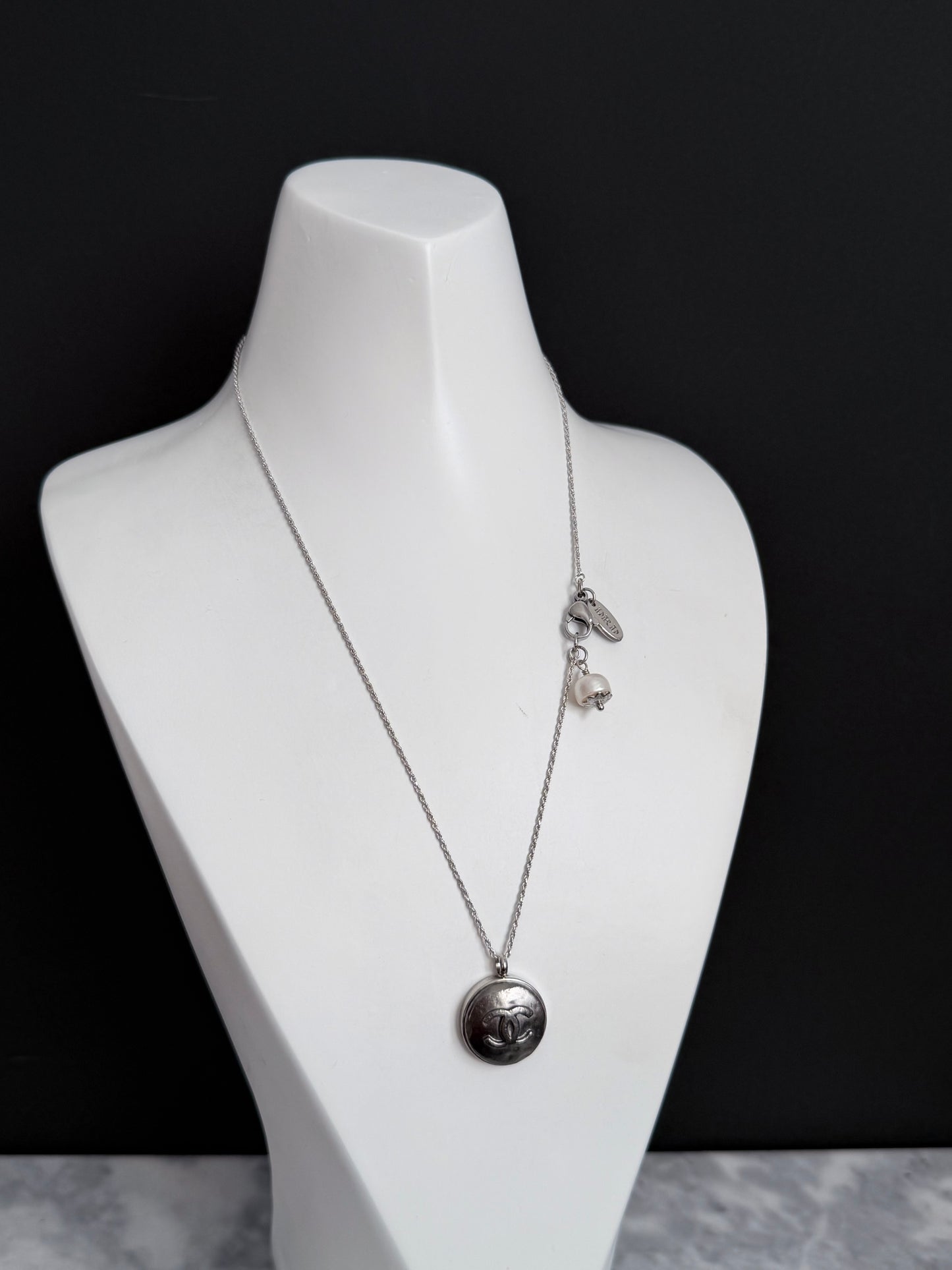 🖤 Reworked Authentic sterling silver button necklace with sterling silver chain