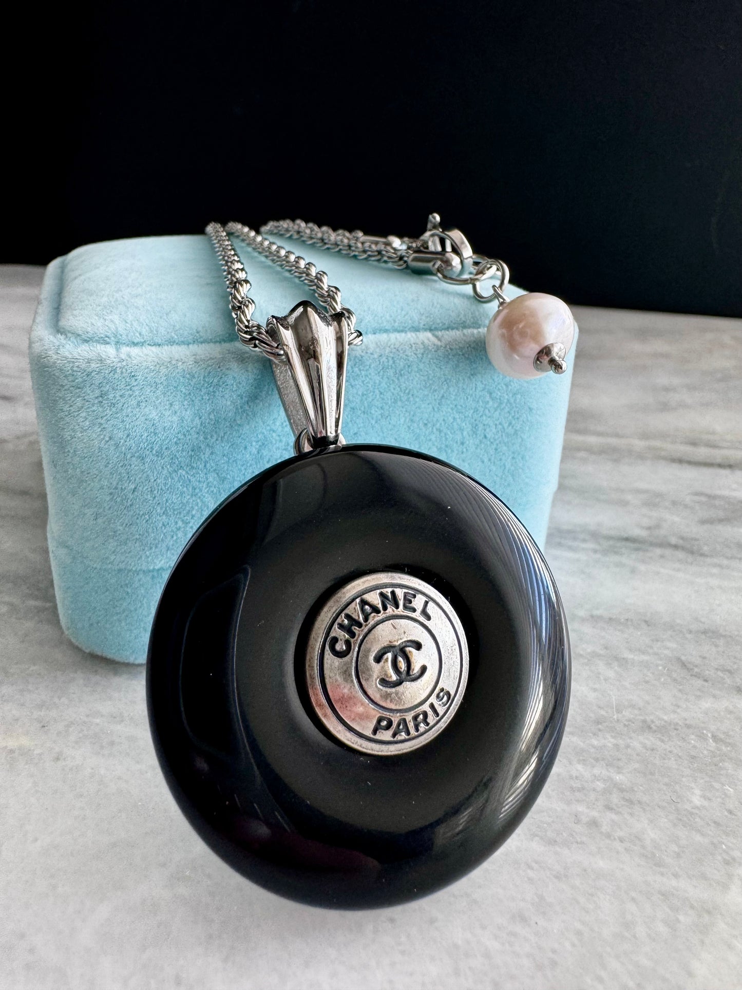 🖤 HUGE Black onyx One of a kind Authentic Reworked button necklace