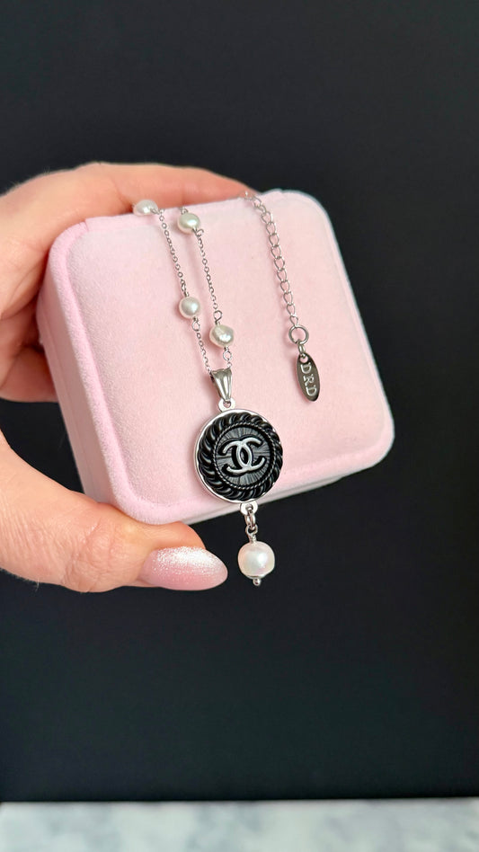 🖤 One of a kind delicate Authentic Reworked button necklace