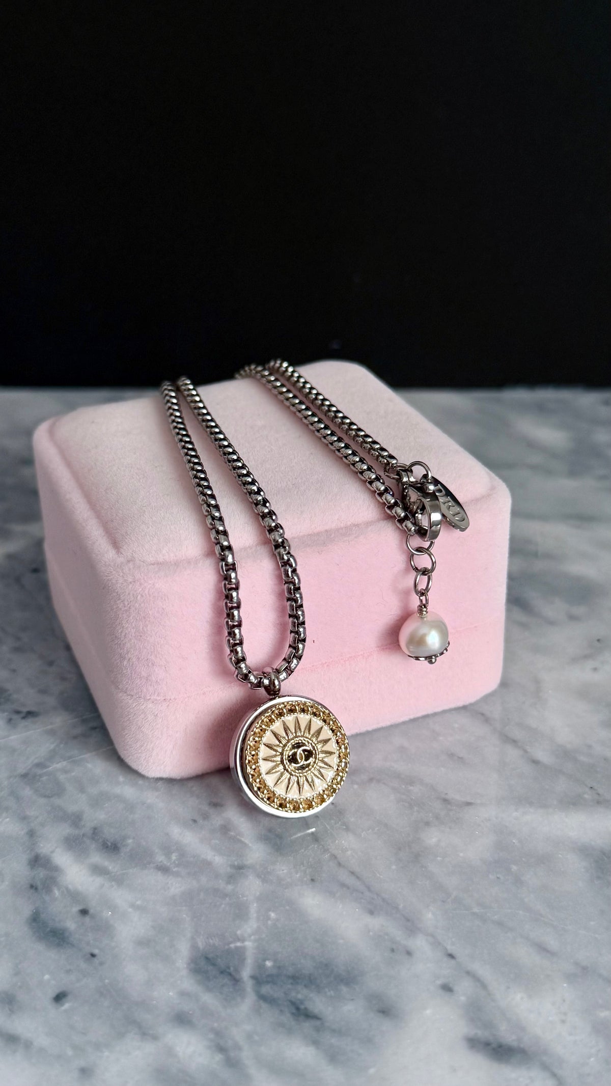 💖 Small Mixed metal Authentic silver chain button necklace