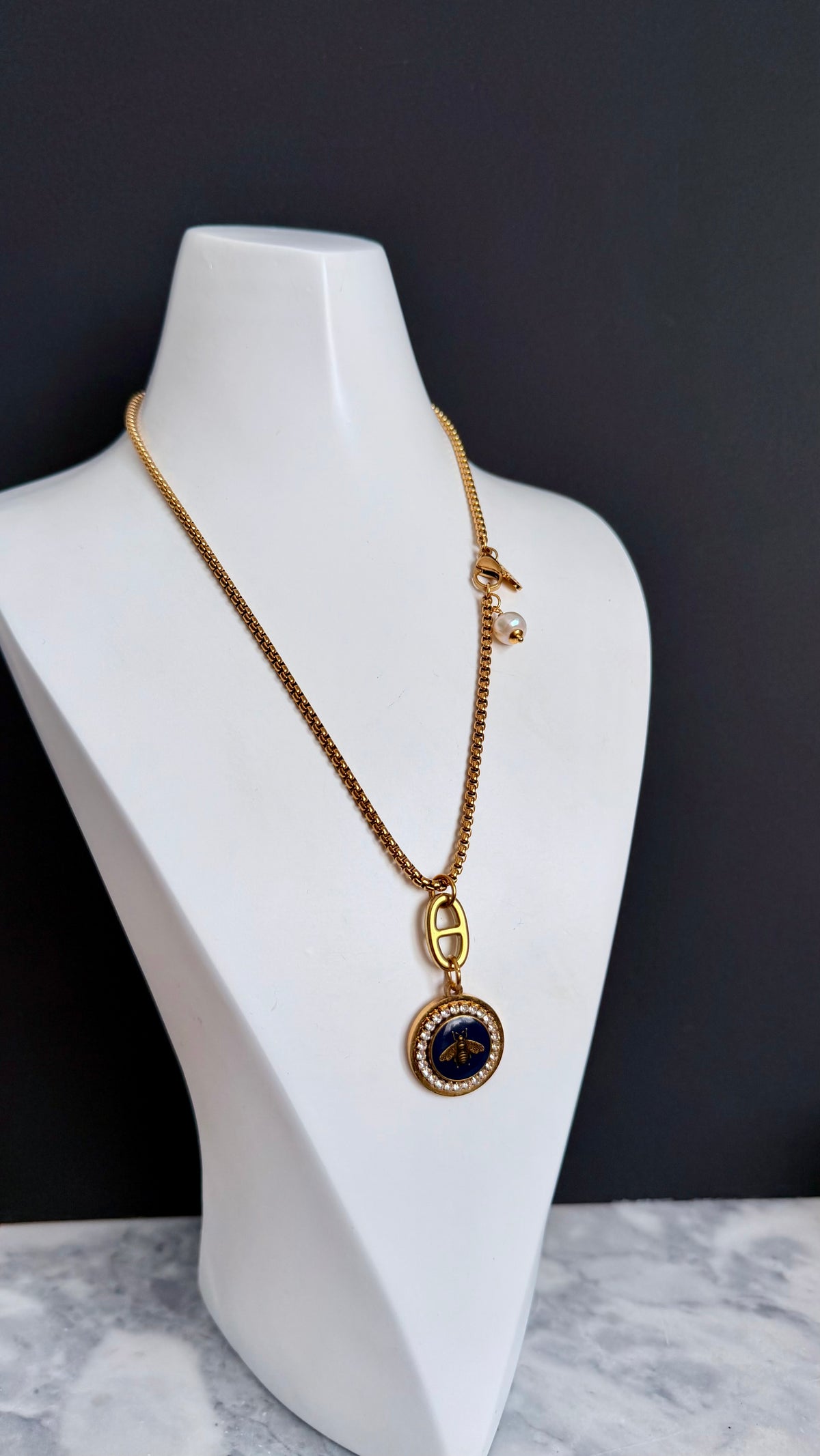✨🐝💙Vintage Gold Gucci charm chain necklace • extremely rare ✨