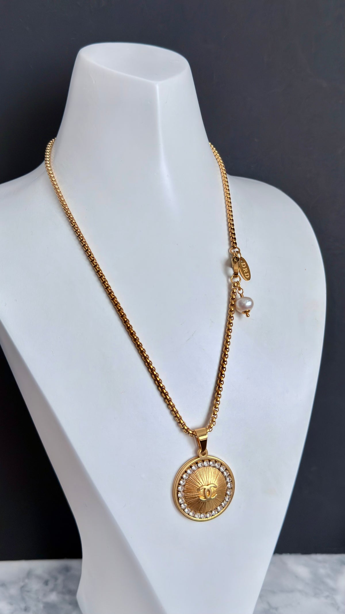 ✨ RARE Large Vintage Authentic reworked Gold button Necklace