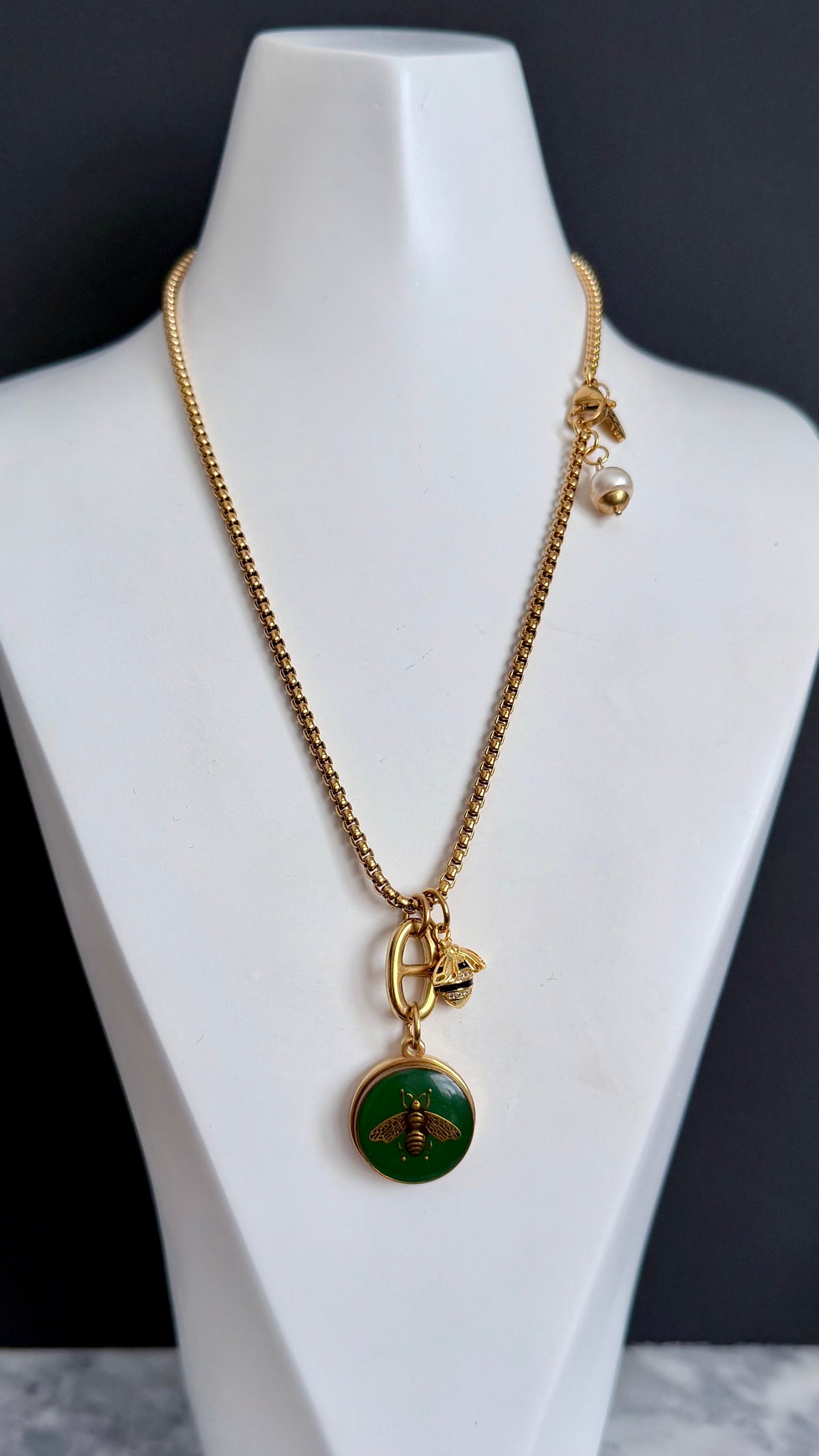✨🐝💚 Vintage Gold Gucci charm chain necklace • extremely rare ✨