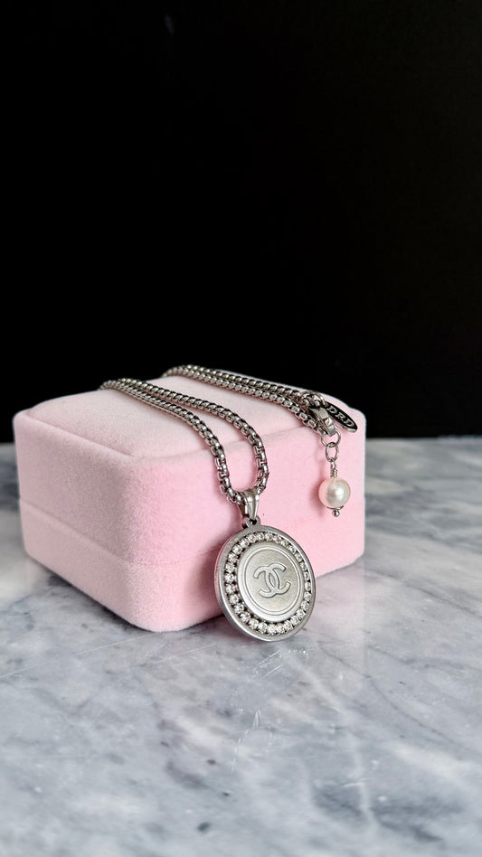 ✨ RARE Large Vintage Authentic reworked silver button Necklace