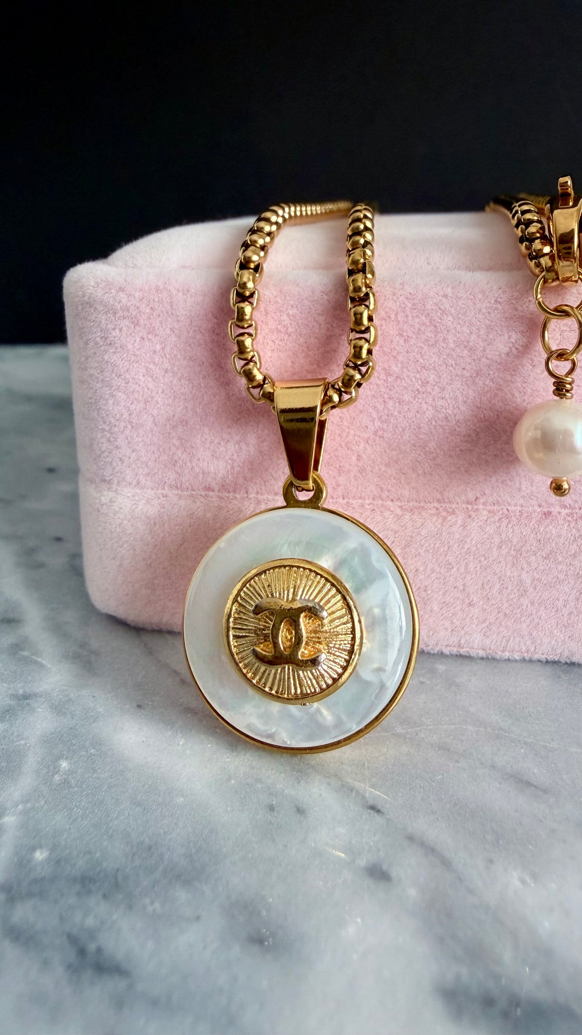 ✨ SUPER RARE MOTHER OF PEARL and Vintage Authentic reworked Gold button Necklace